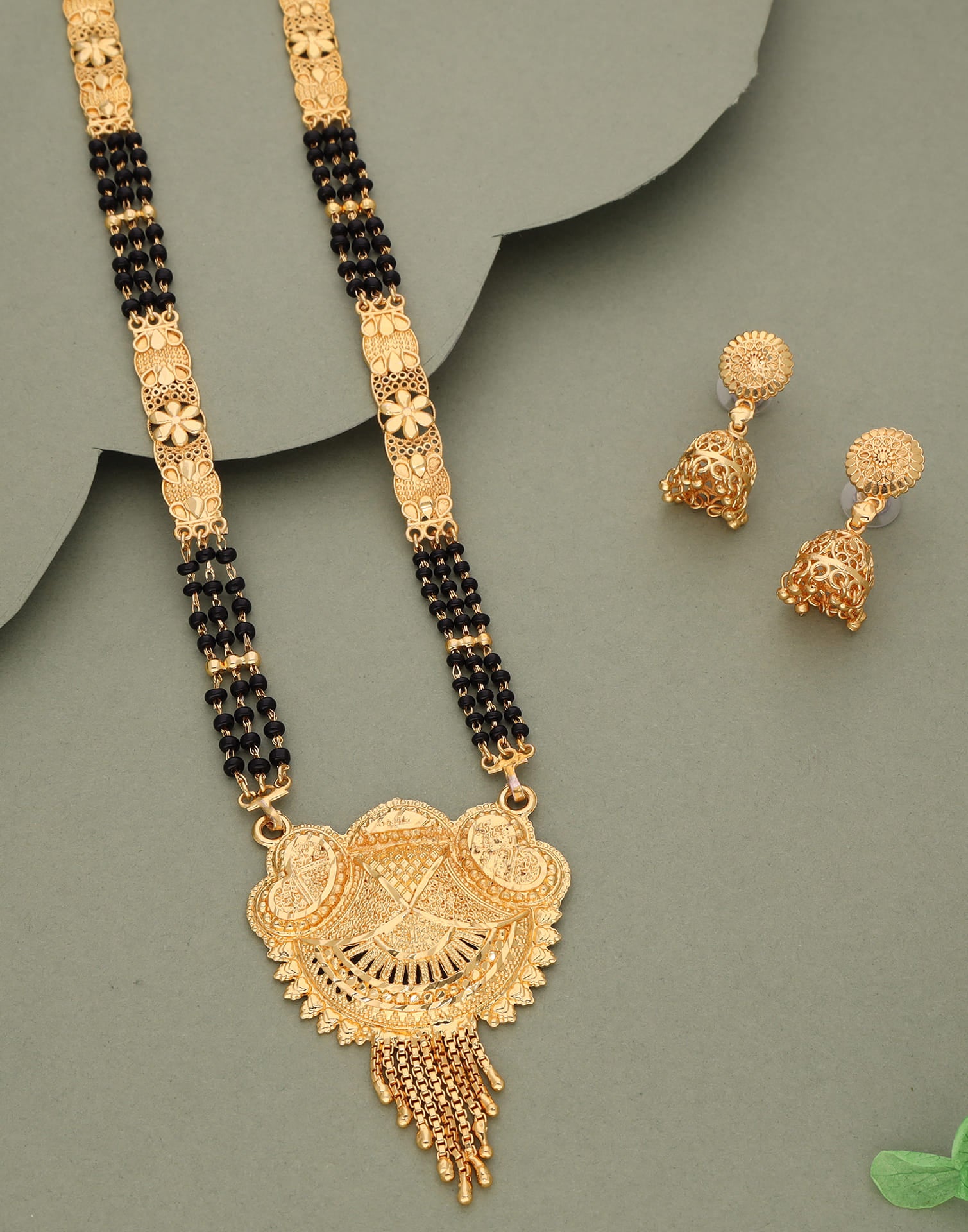 Gold Mangalsutra With Dangle Earring