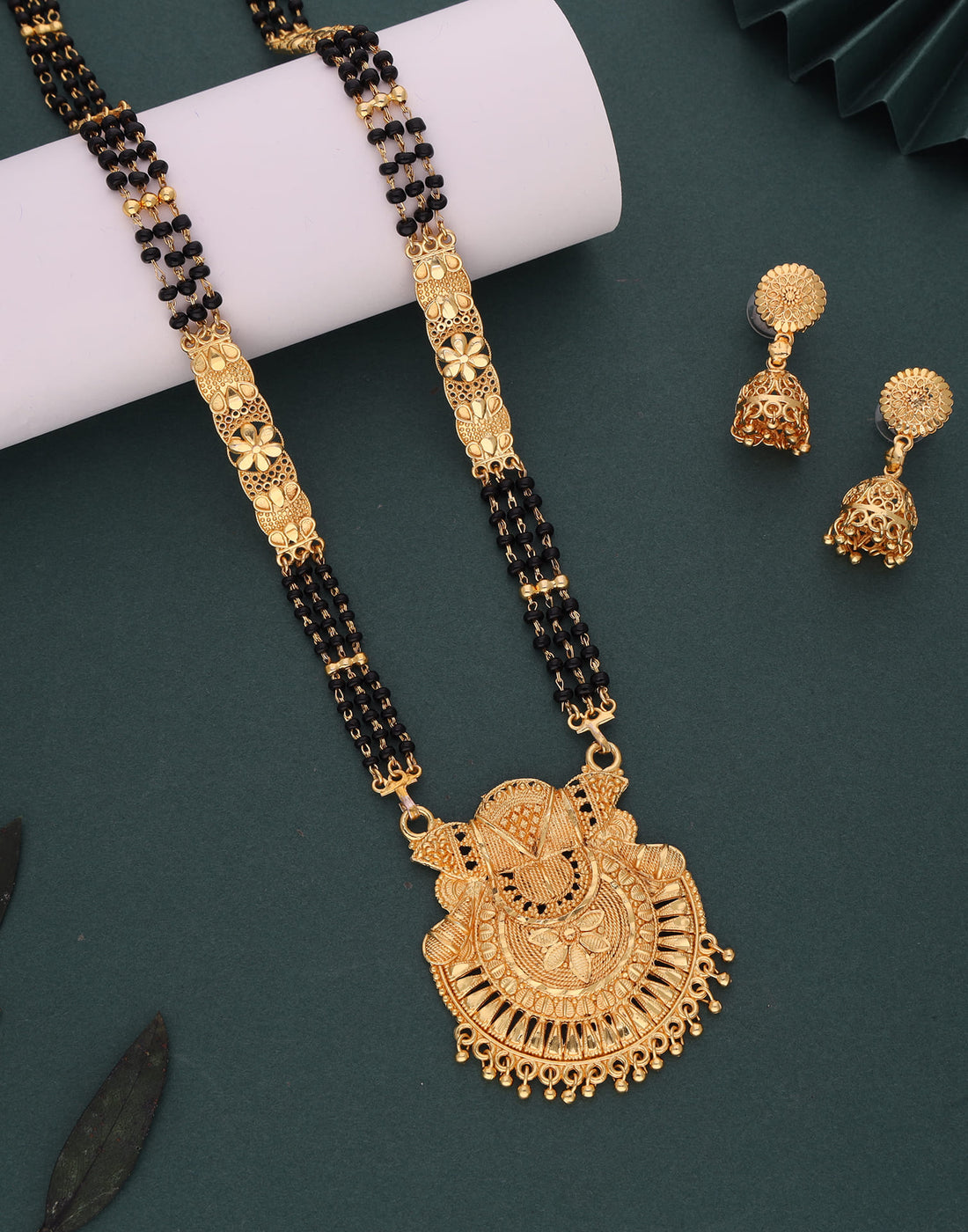 Gold Mangalsutra With Dangle Earring