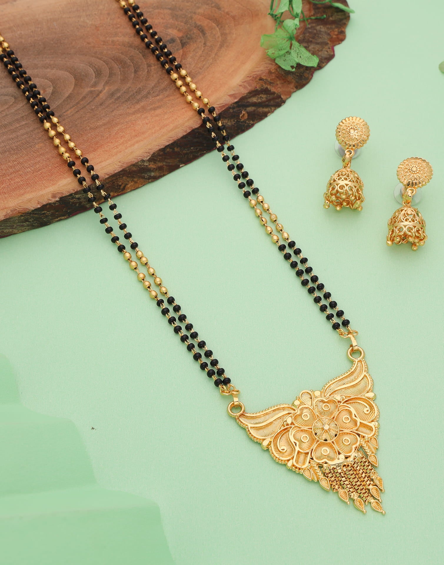 Gold Mangalsutra With Dangle Earring