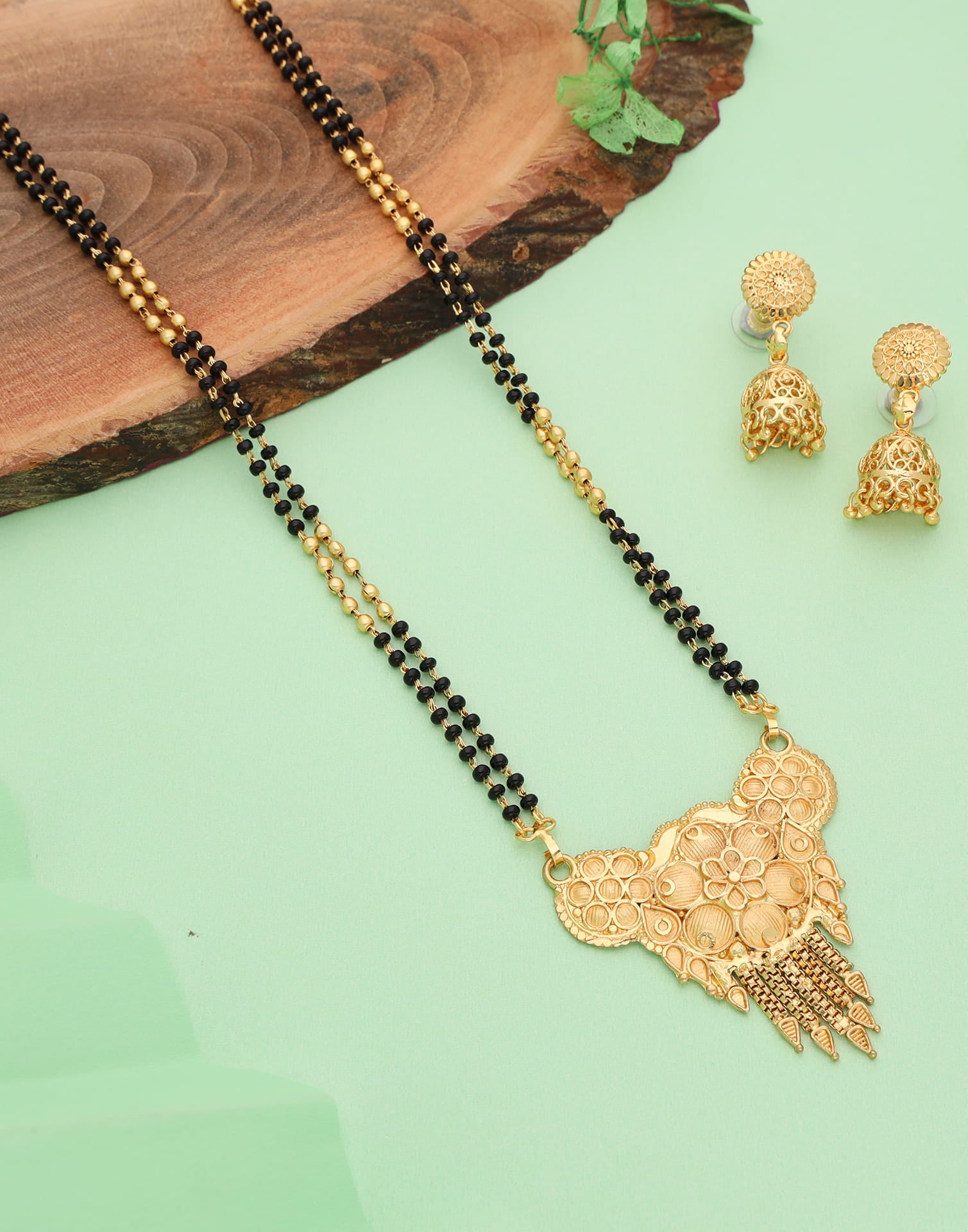 Gold Mangalsutra With Dangle Earring