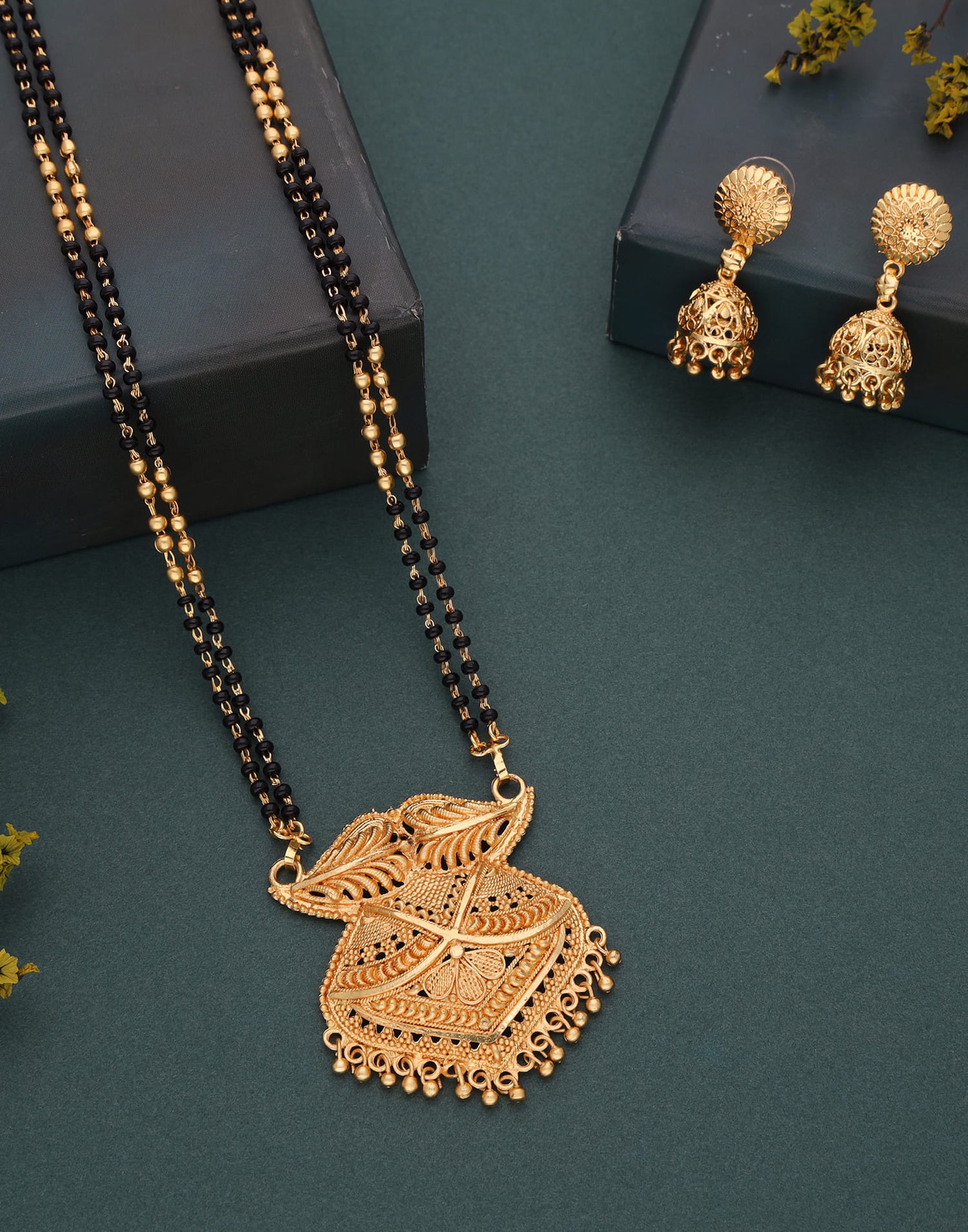 Gold Mangalsutra With Dangle Earring