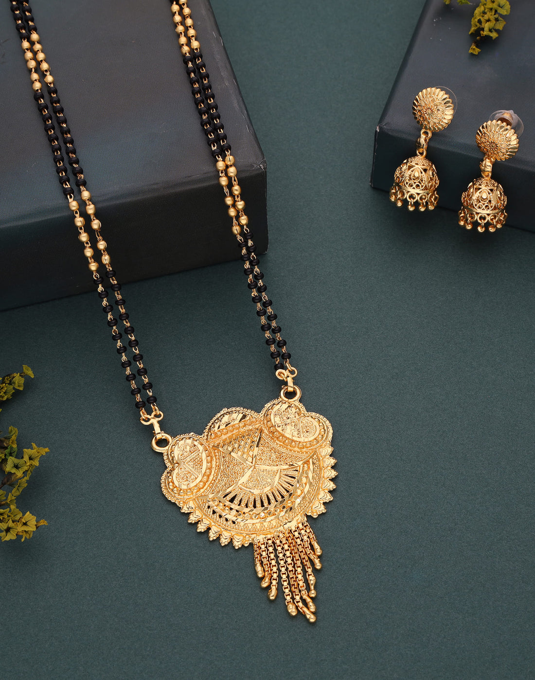 Gold Mangalsutra With Dangle Earring