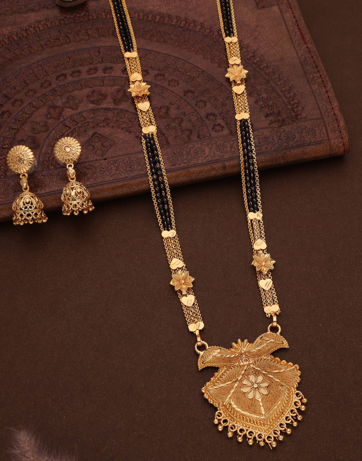 Gold Mangalsutra With Dangle Earring