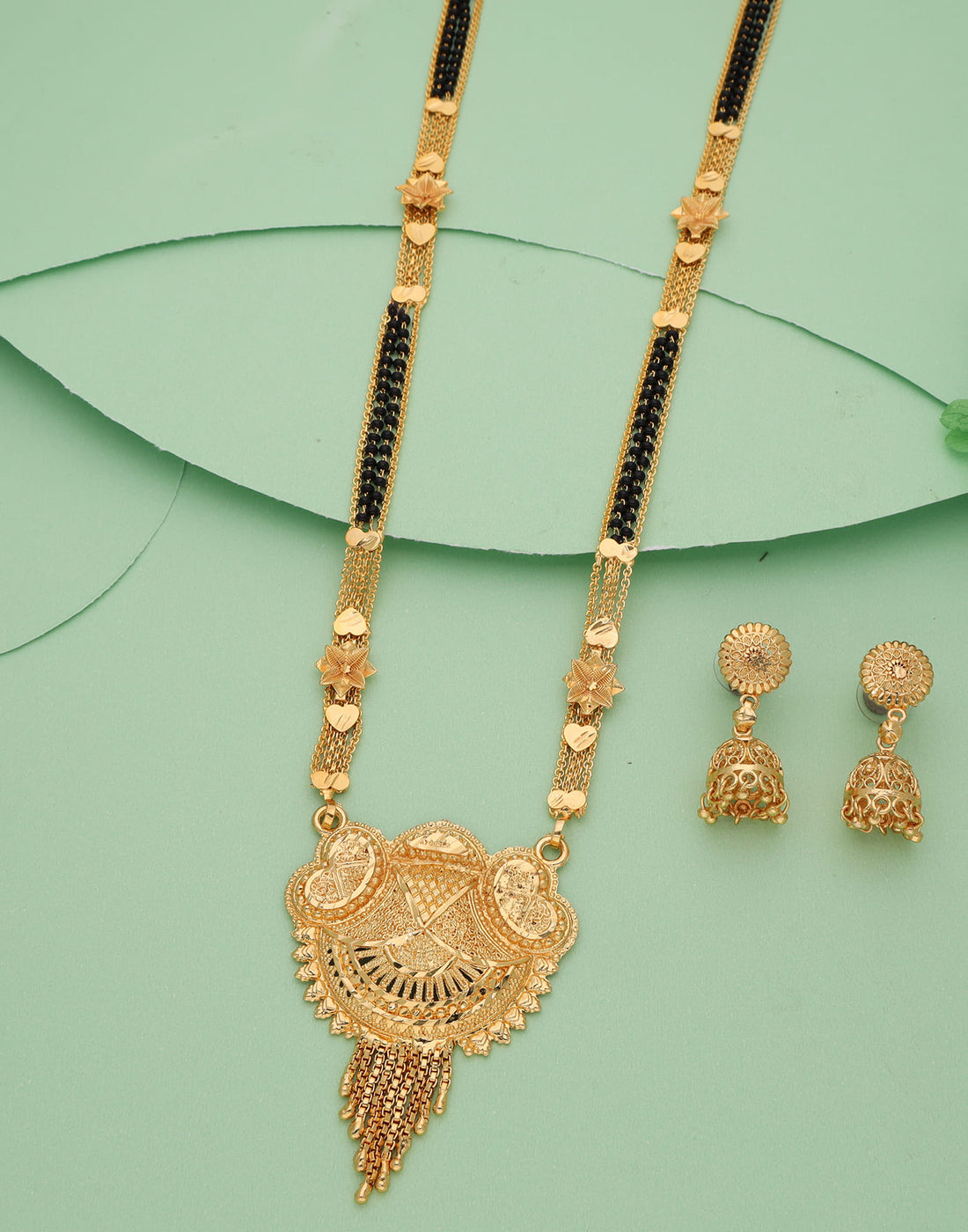 Gold Mangalsutra With Dangle Earring