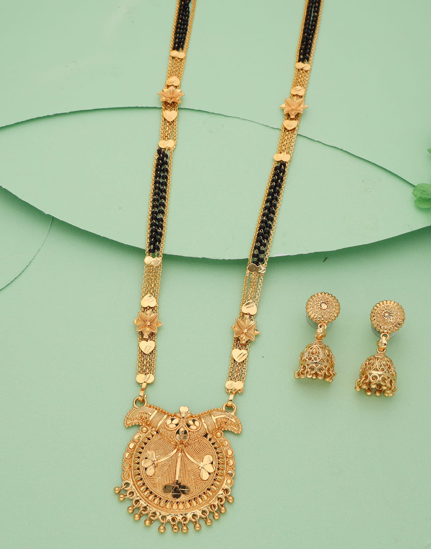 Gold Mangalsutra With Dangle Earring