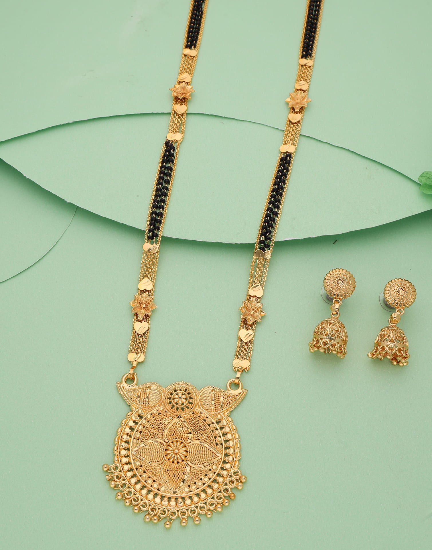 Gold Mangalsutra With Dangle Earring