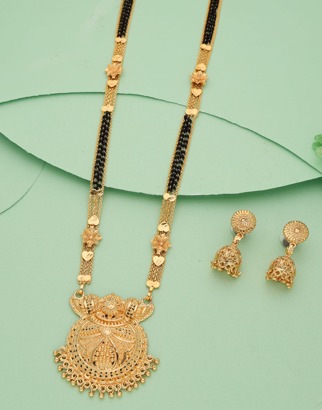 Gold Mangalsutra With Dangle Earring