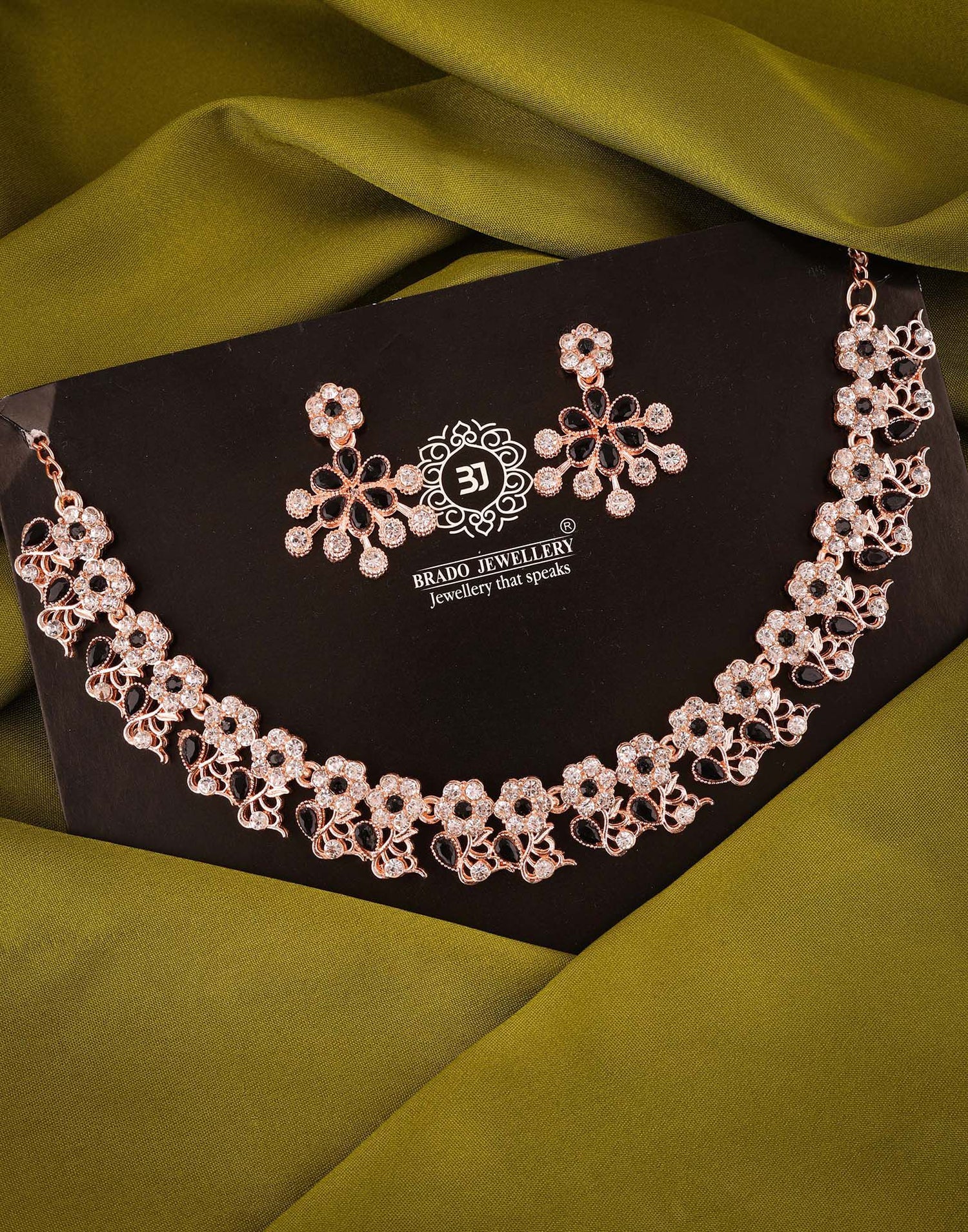 Black Rose Gold Choker Necklace Set With Dangle Earring