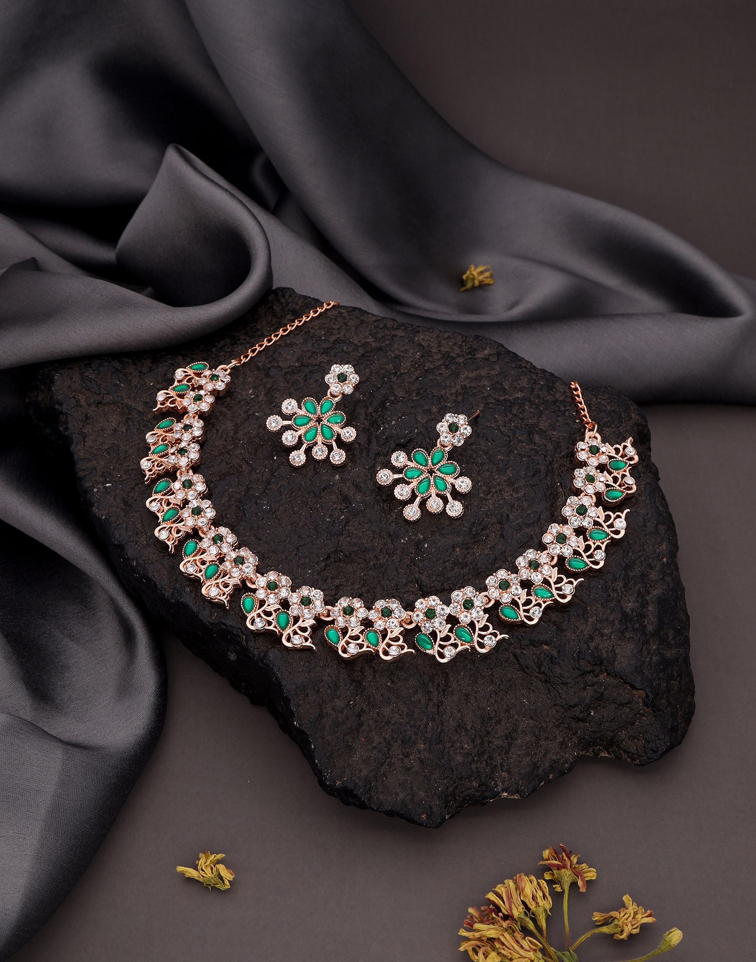 Green Rose Gold Choker Necklace Set With Dangle Earring