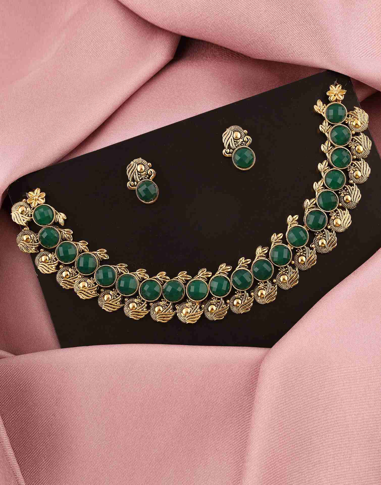 Green Gold Choker Necklace Set With Stud Earring