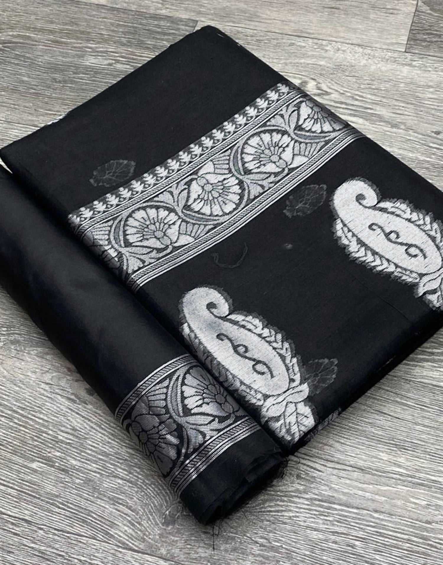 Black Silk Weaving Saree