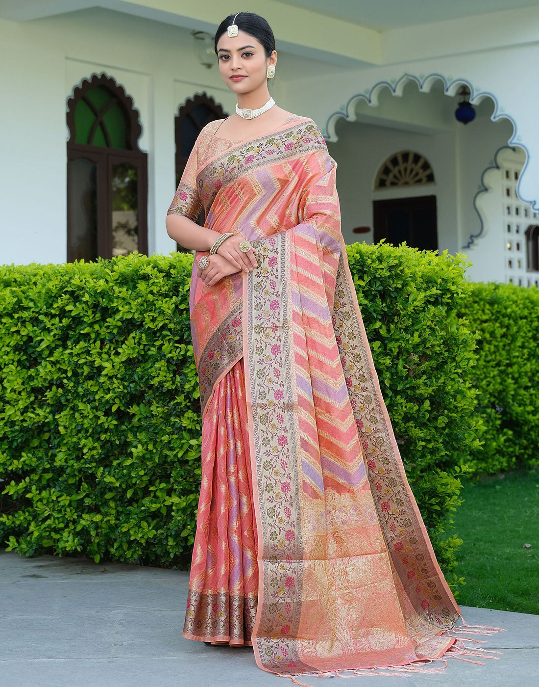 Pink Woven Banarasi Organza Saree | Leemboodi