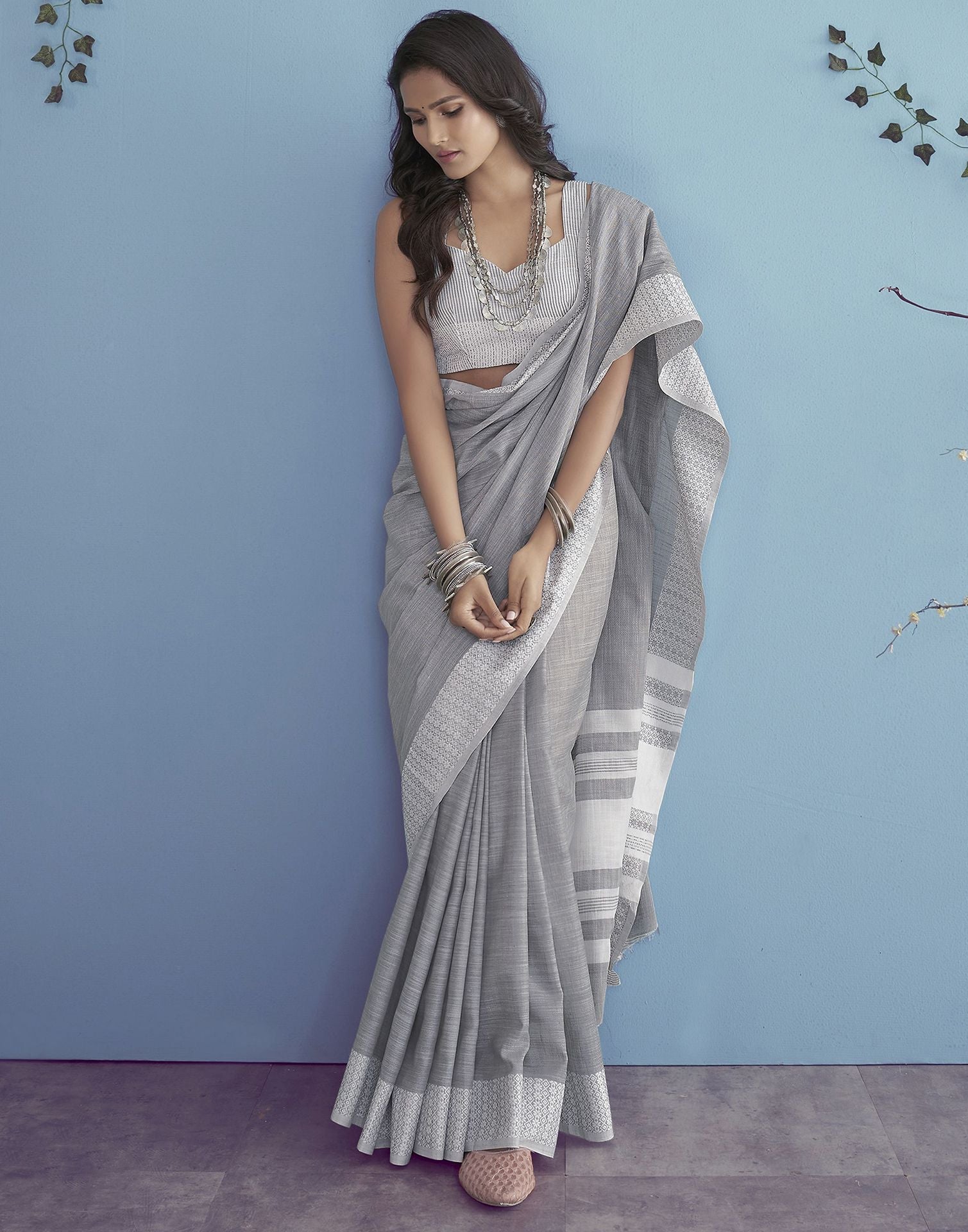 Grey Self Woven Plain Cotton Saree | Leemboodi