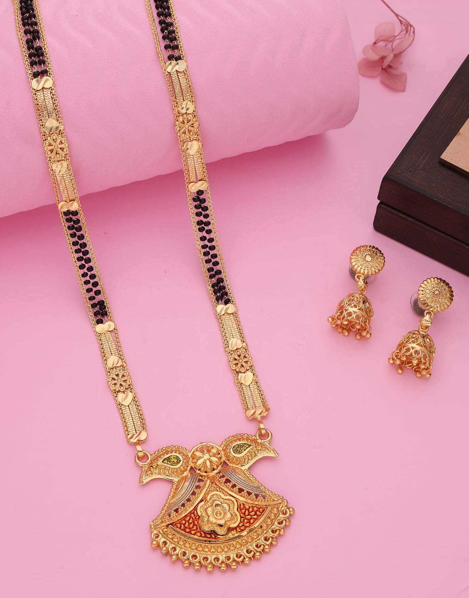 Gold Mangalsutra With Dangle Earring