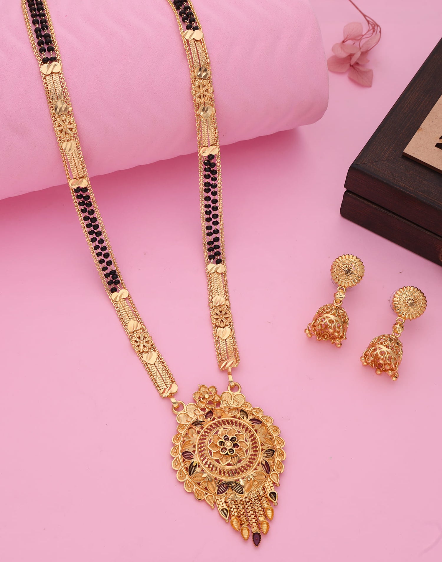 Gold Mangalsutra With Dangle Earring