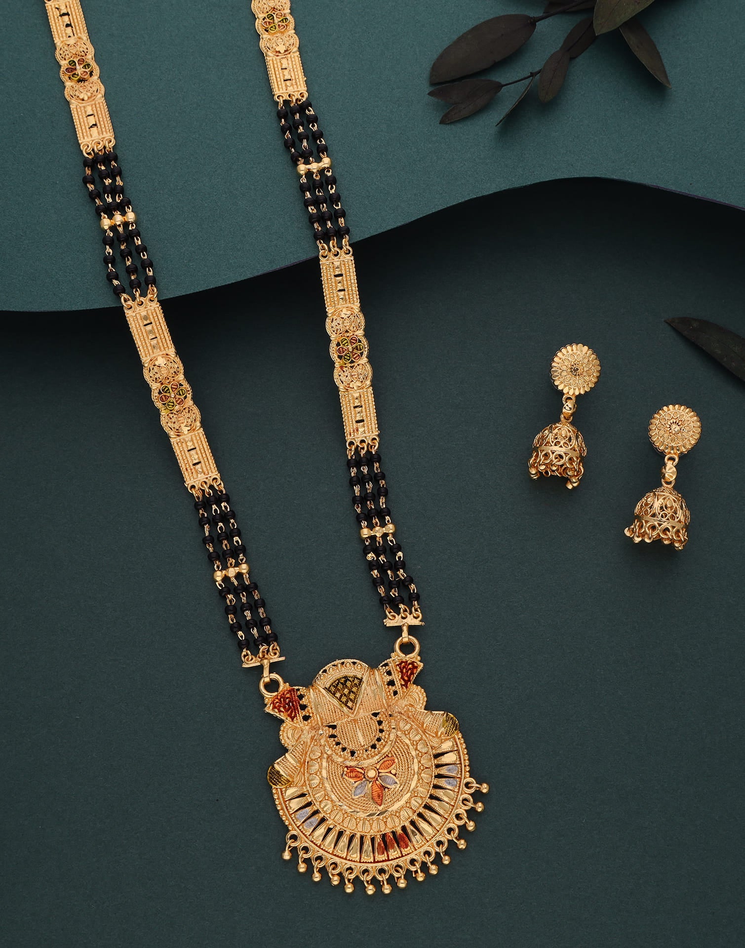 Gold Mangalsutra With Dangle Earring