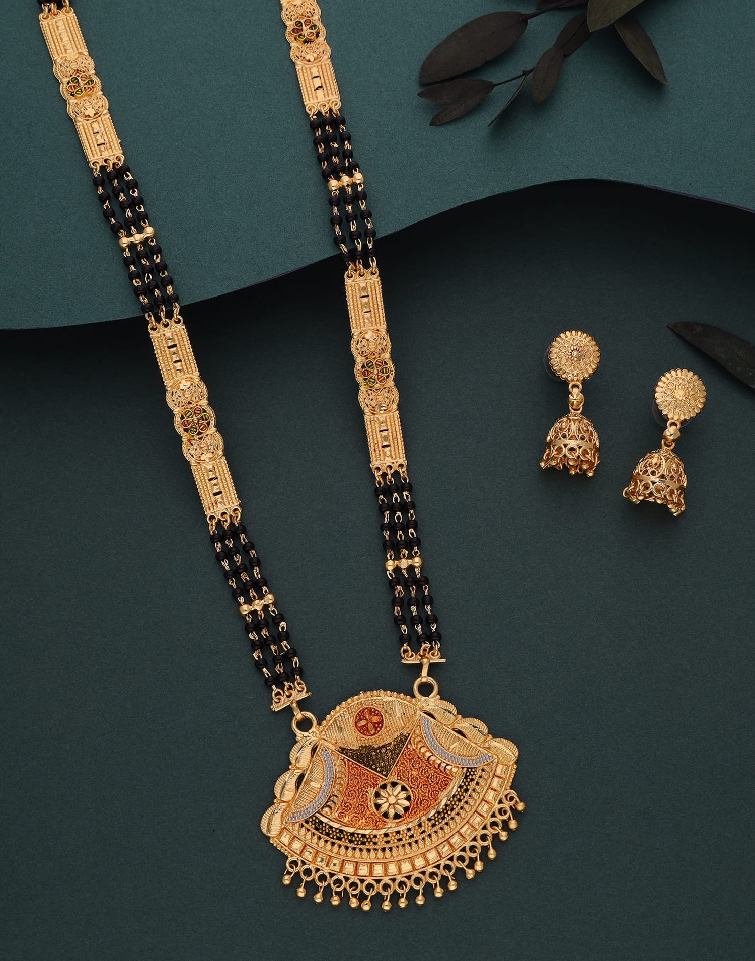 Gold Mangalsutra With Dangle Earring