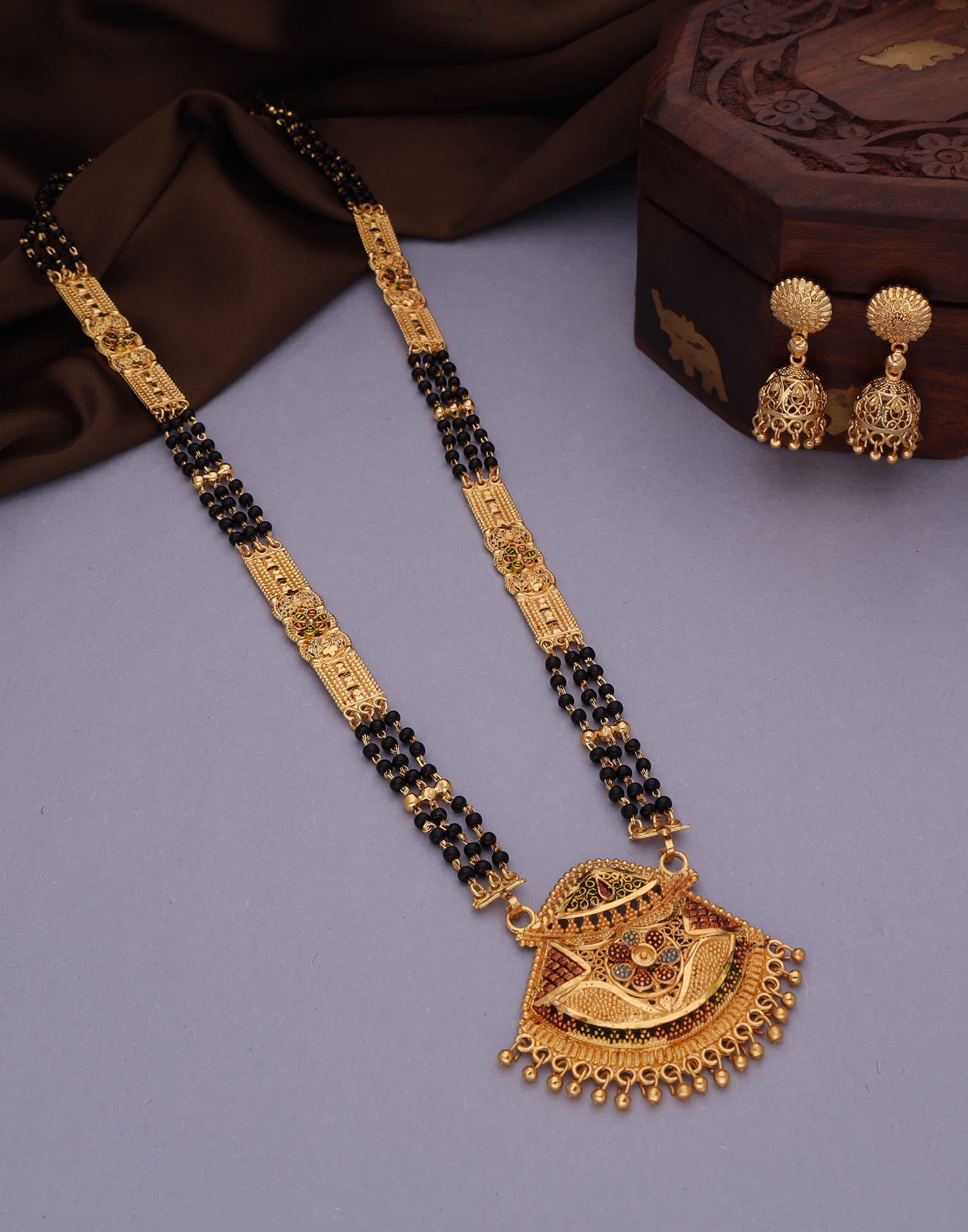 Gold Mangalsutra With Dangle Earring