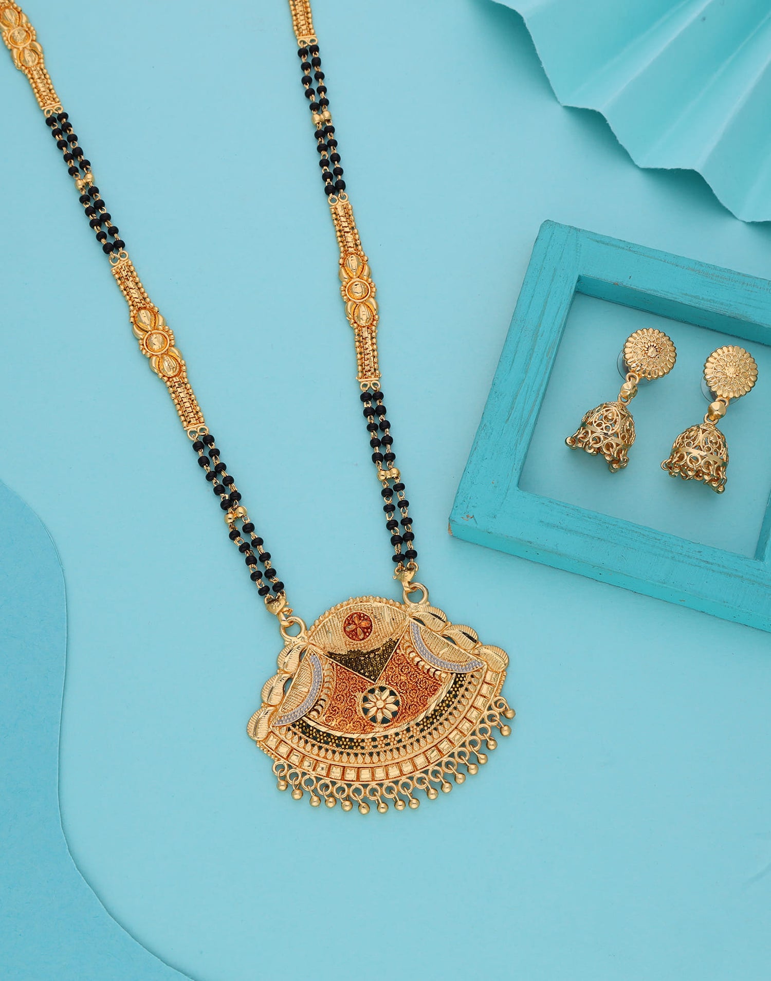 Gold Mangalsutra With Dangle Earring