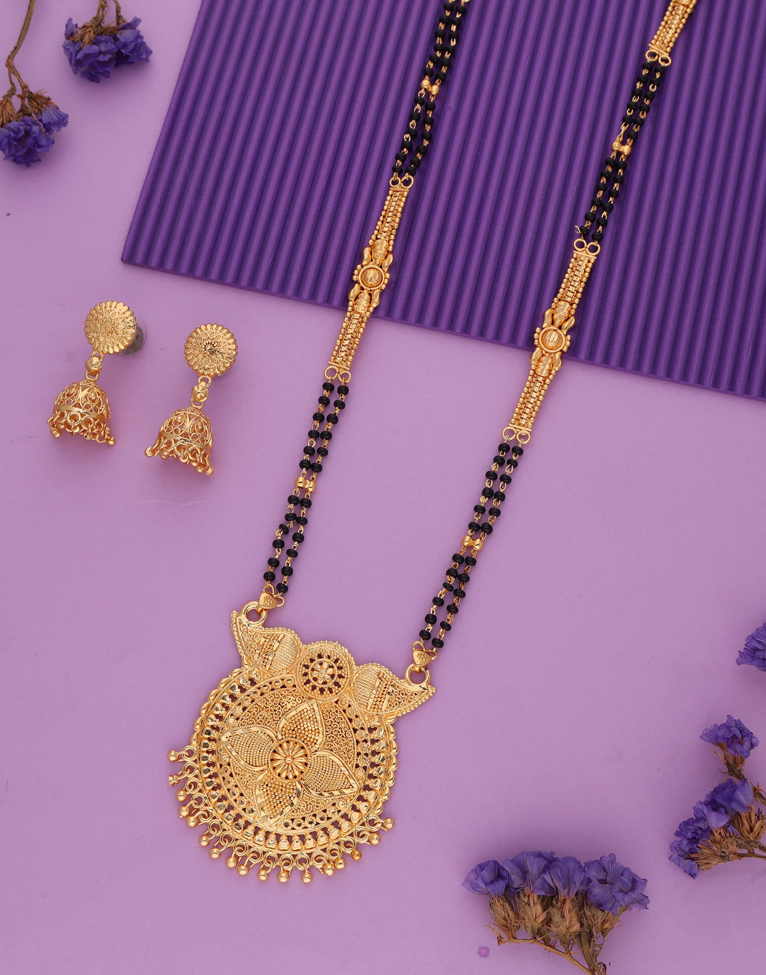 Gold Mangalsutra With Dangle Earring