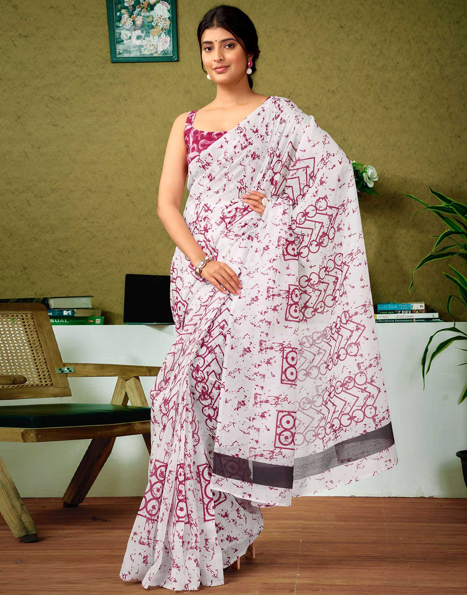 Ready To Wear White Printed Cotton Saree