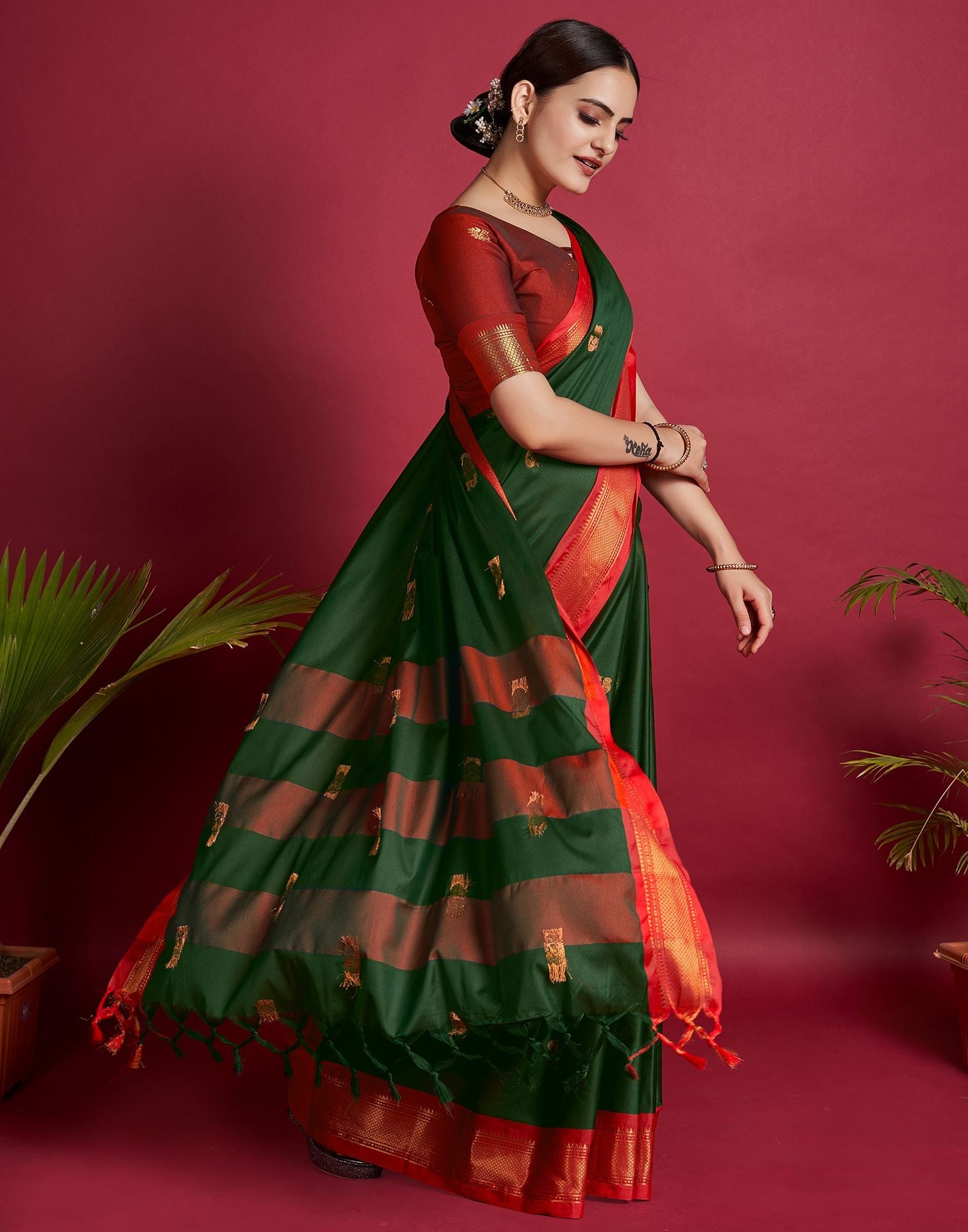 Dark Green Jacquard Silk Saree