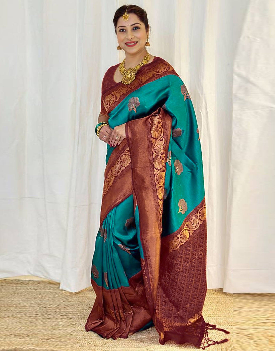 Rama Green Jacquard Silk Saree