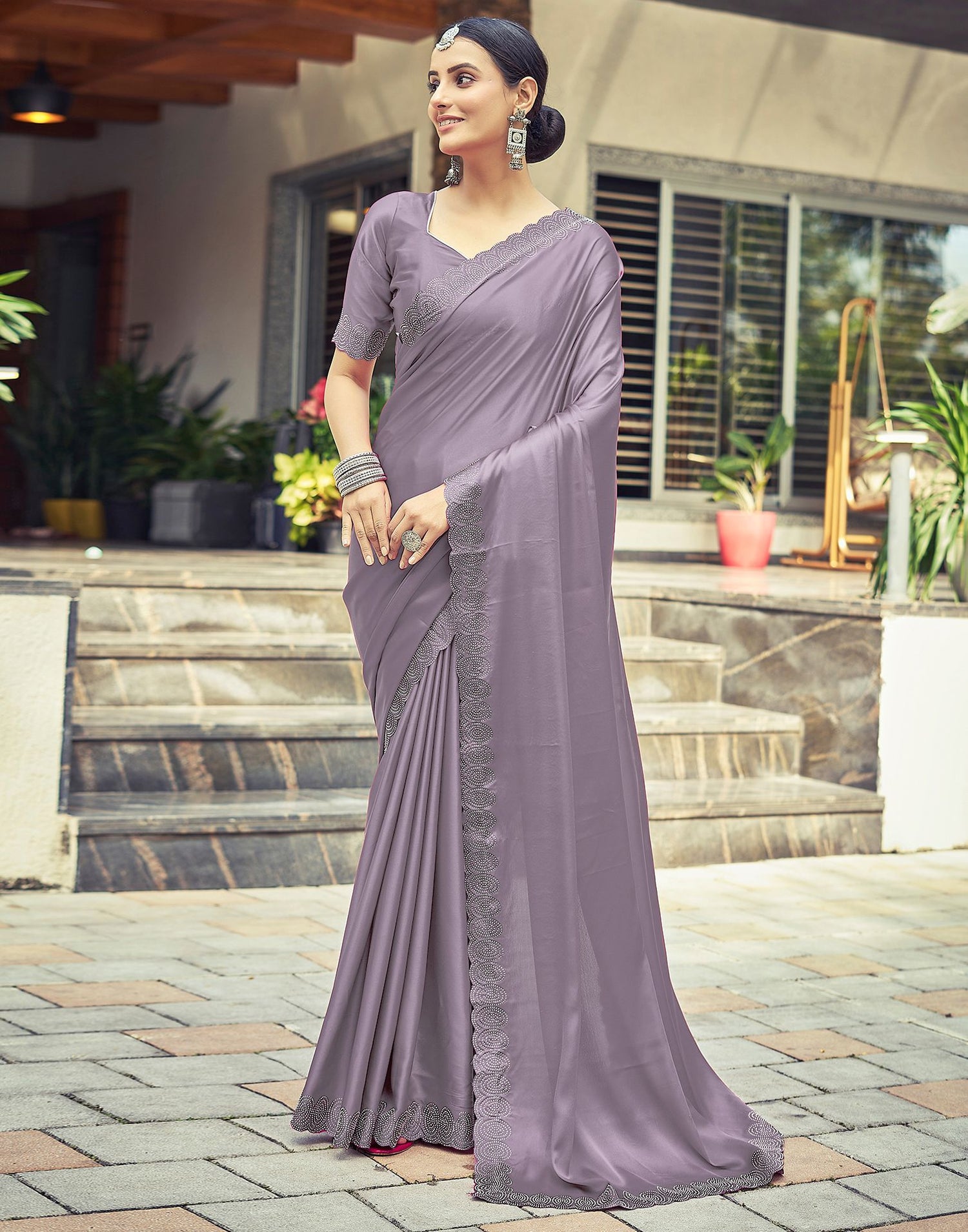 Dull Light Grey Plain Silk Saree