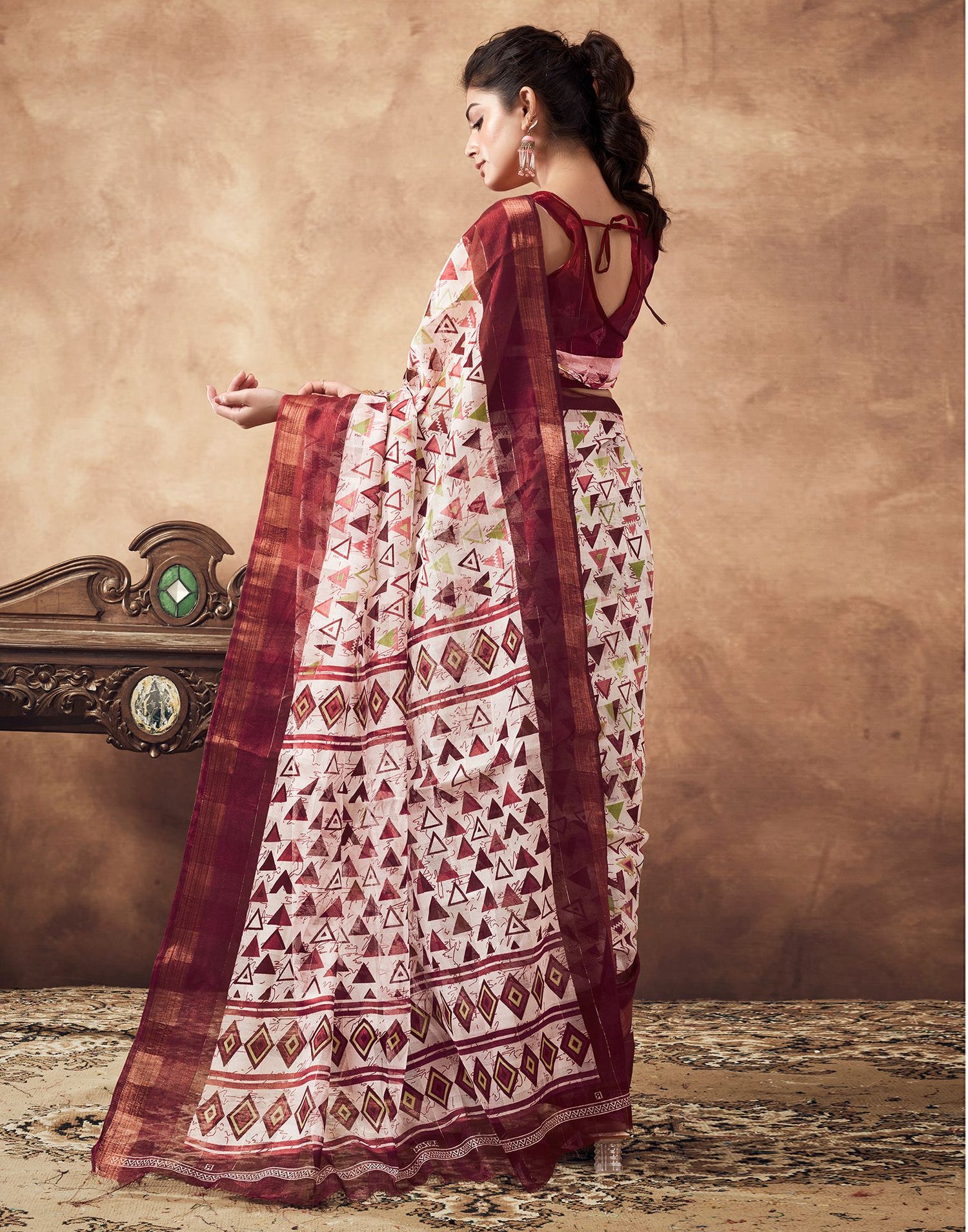Maroon &amp; White Printed Cotton Saree