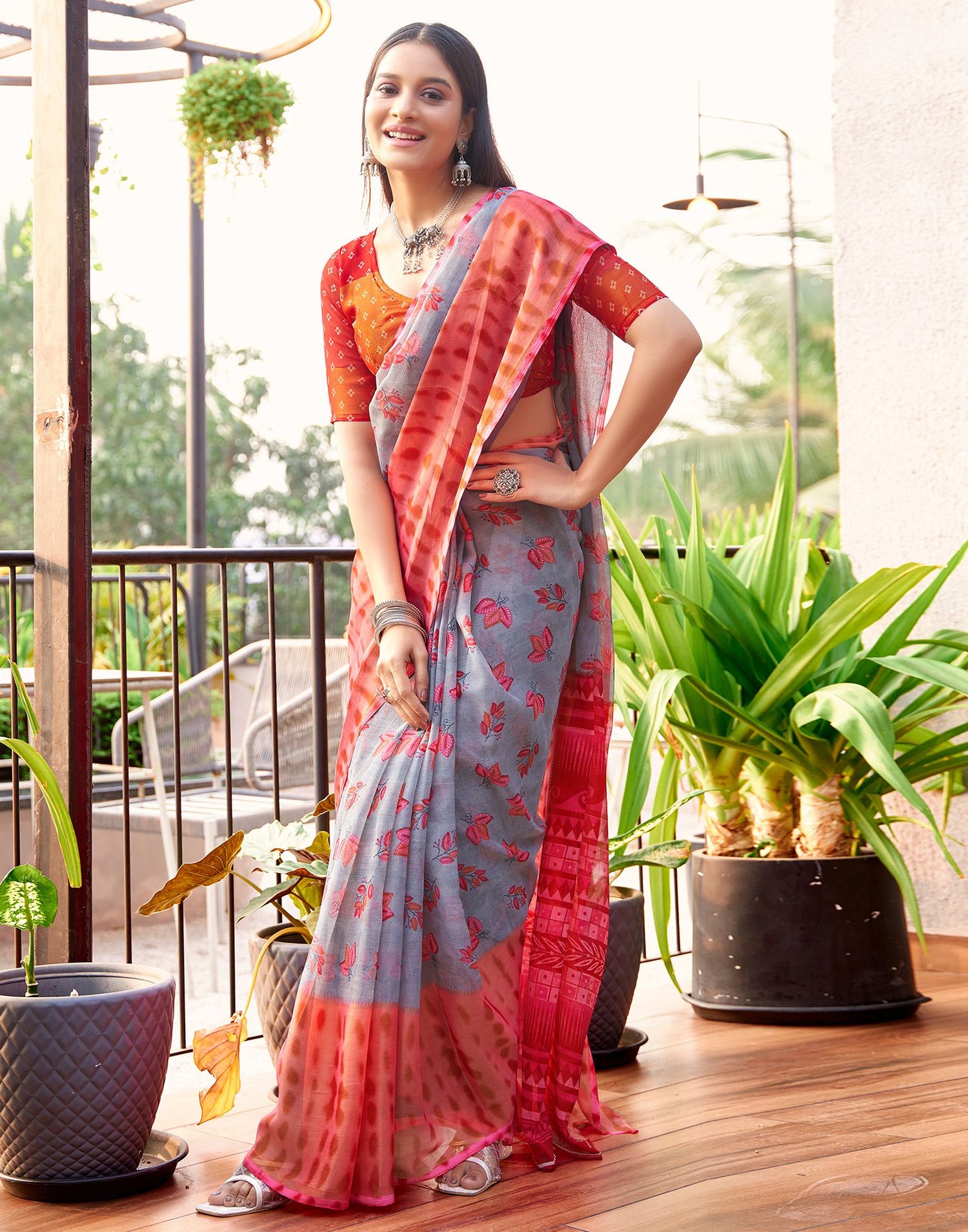 Grey &amp; Red Printed Chiffon Saree