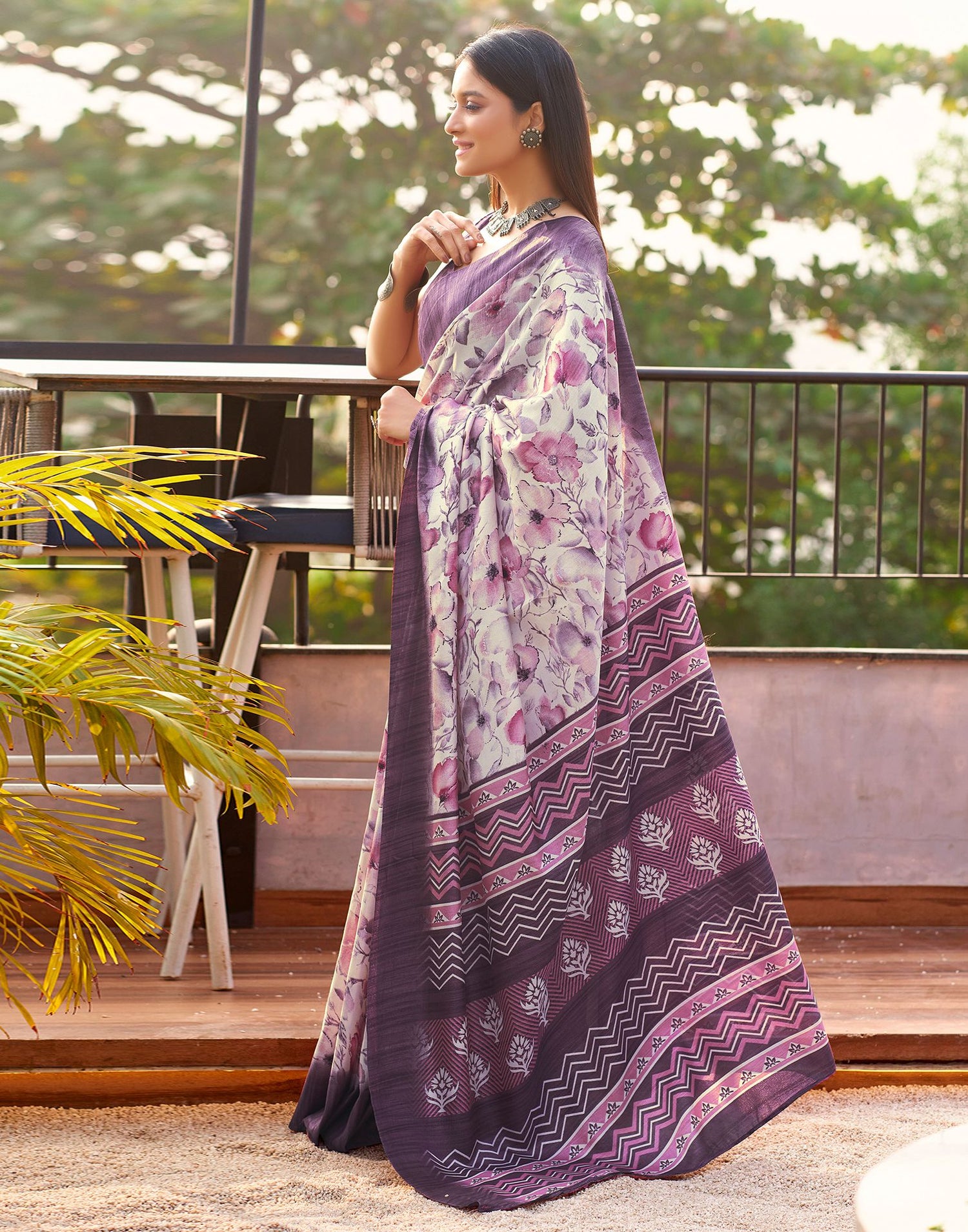 Beige &amp; Multicolour Printed Silk Saree