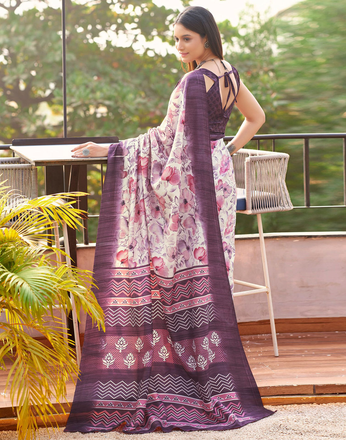 Beige &amp; Multicolour Printed Silk Saree