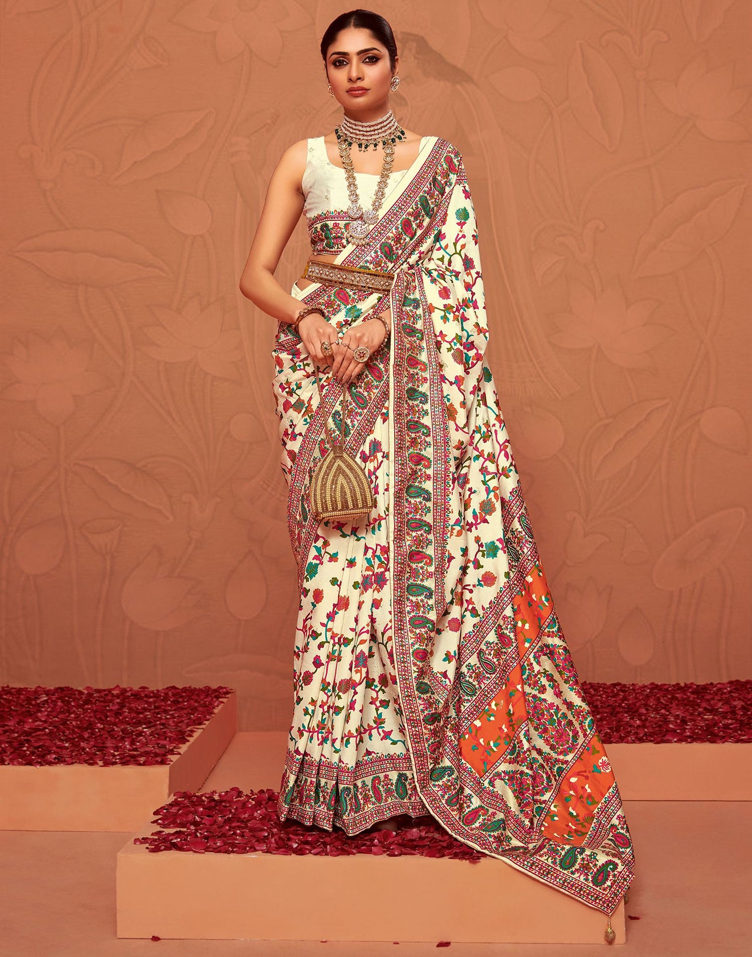 Cream &amp; Multicoloured Printed Silk Saree