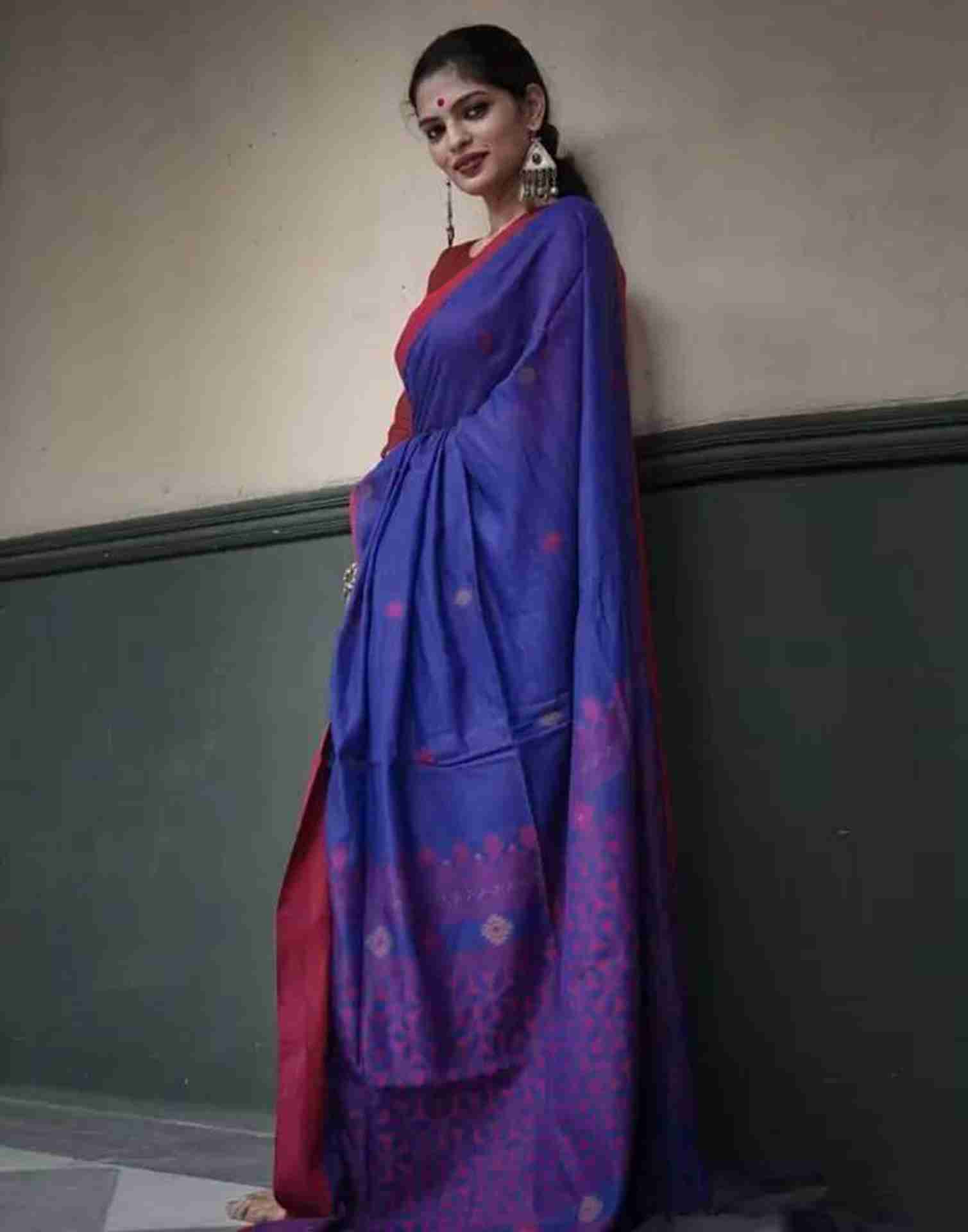 Blue Cotton Woven Saree