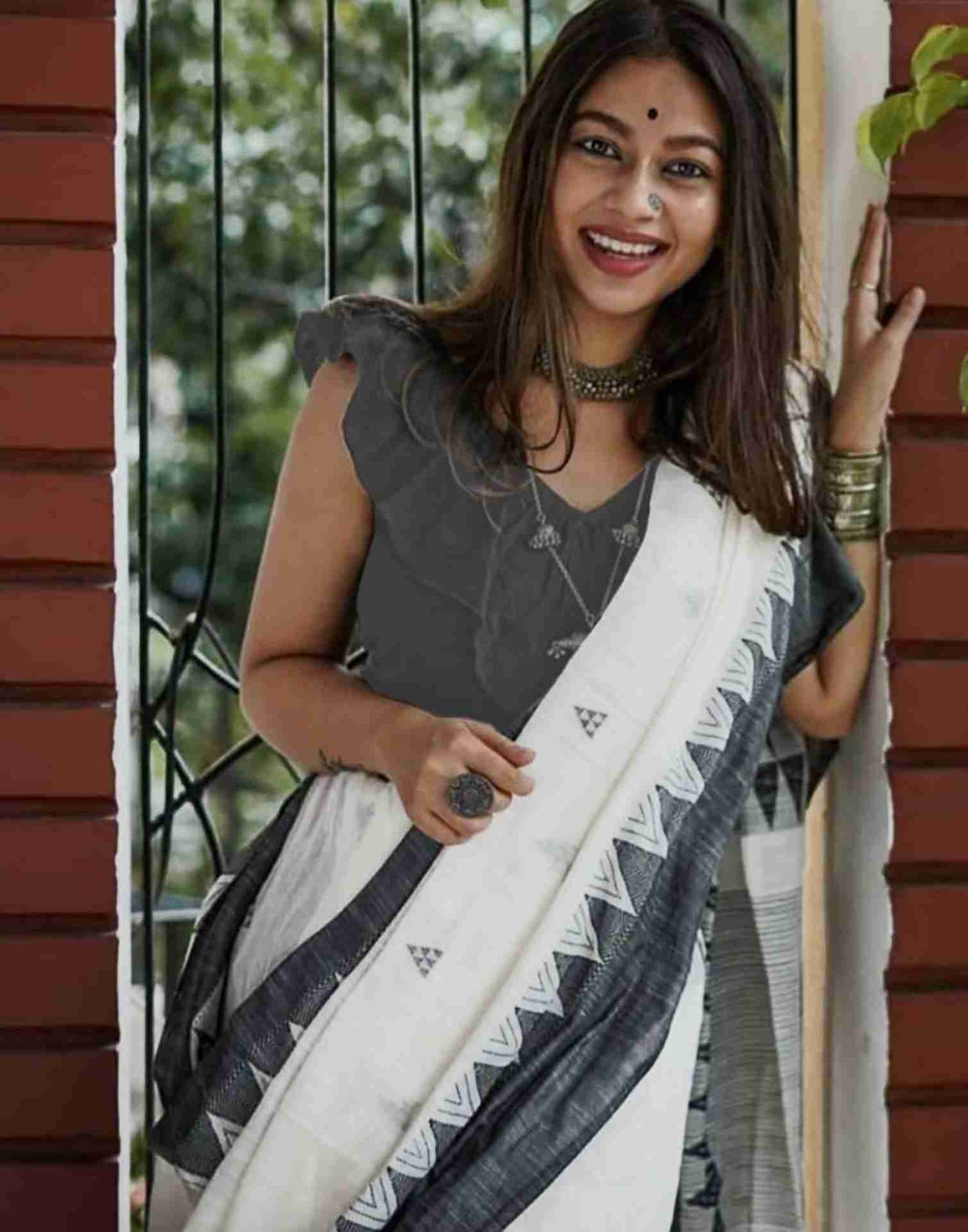 White Cotton Woven Saree