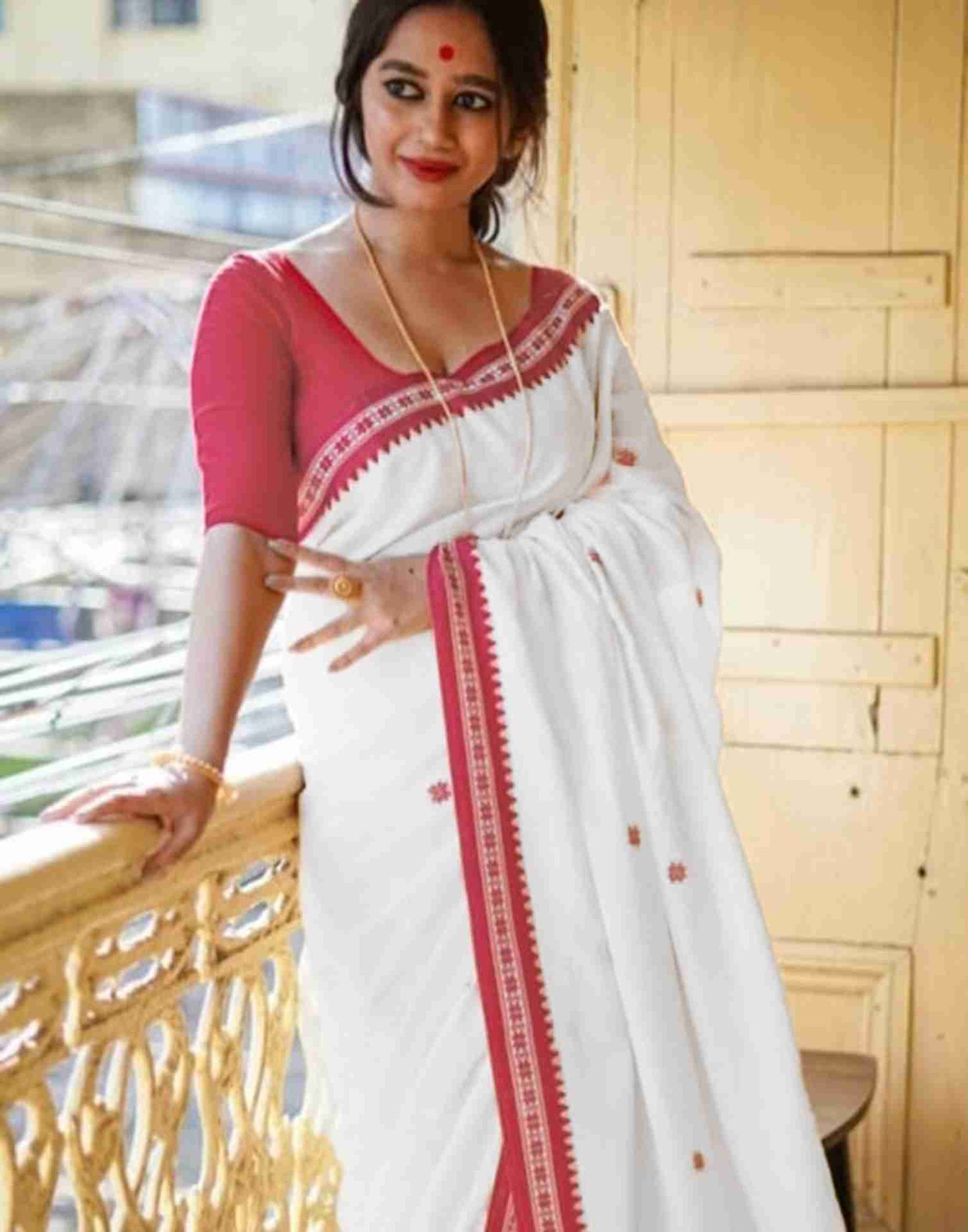 White Cotton Woven Saree