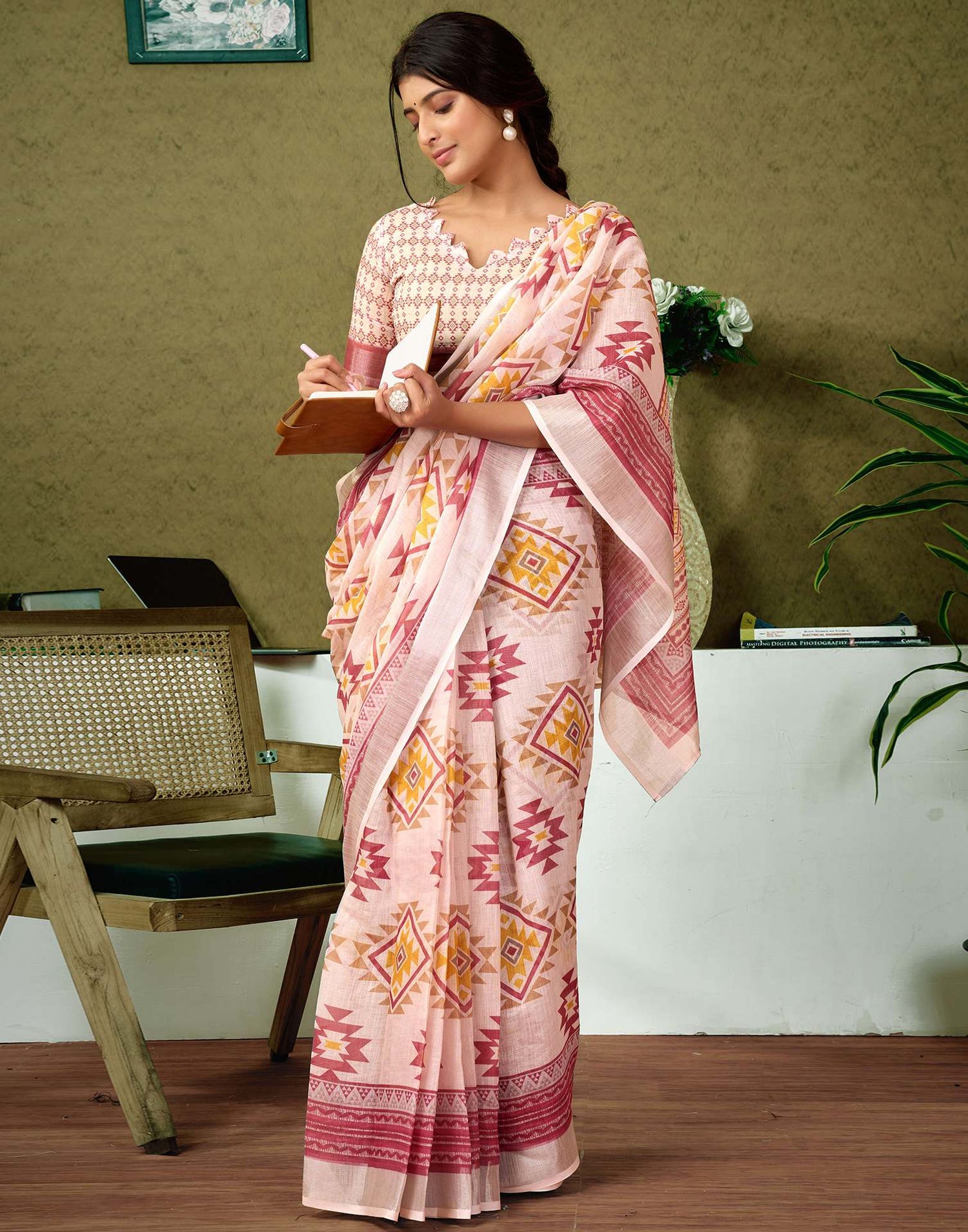 Ready To Wear Off White Printed Linen Saree