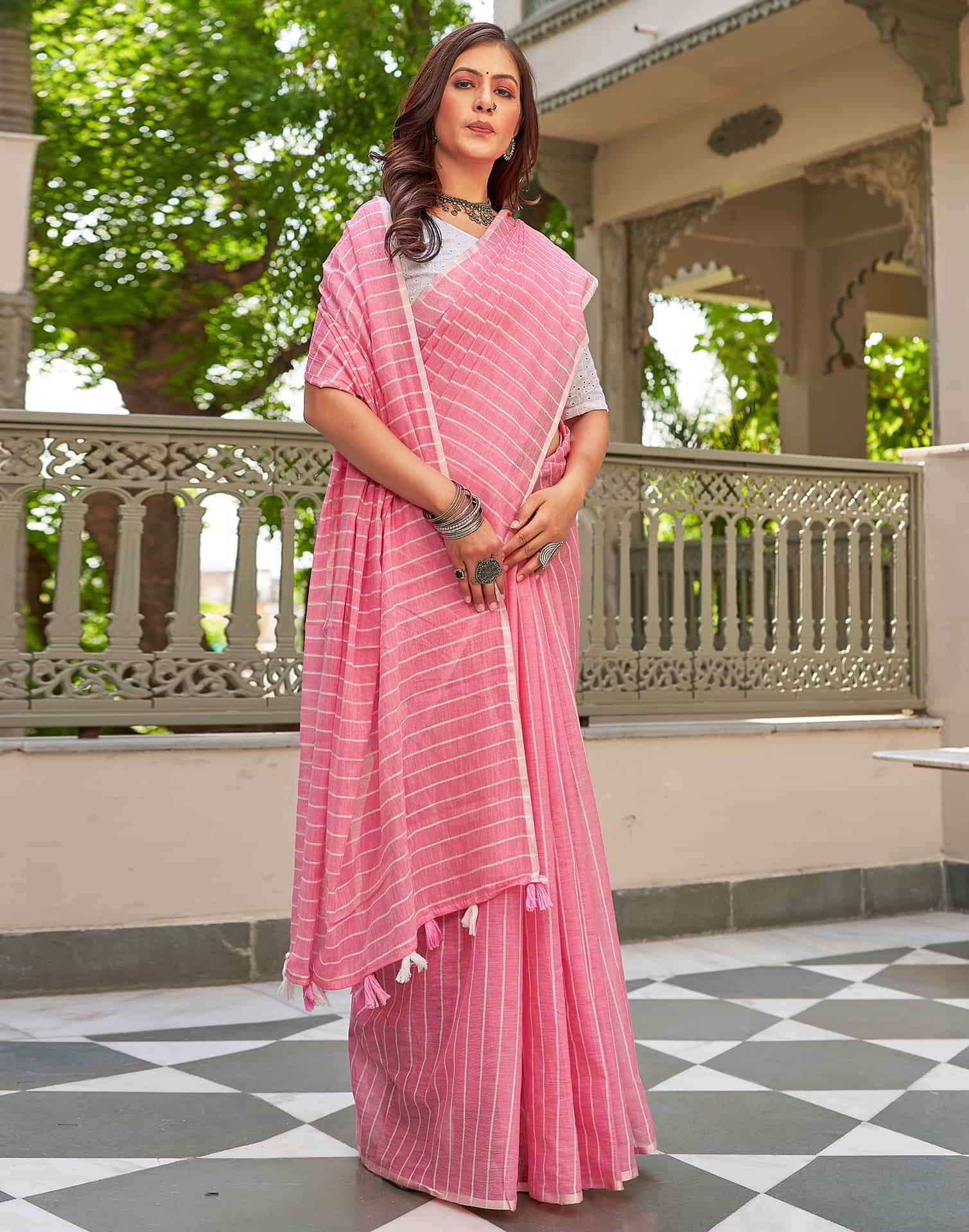 Pink Leheriya Linen Woven Saree