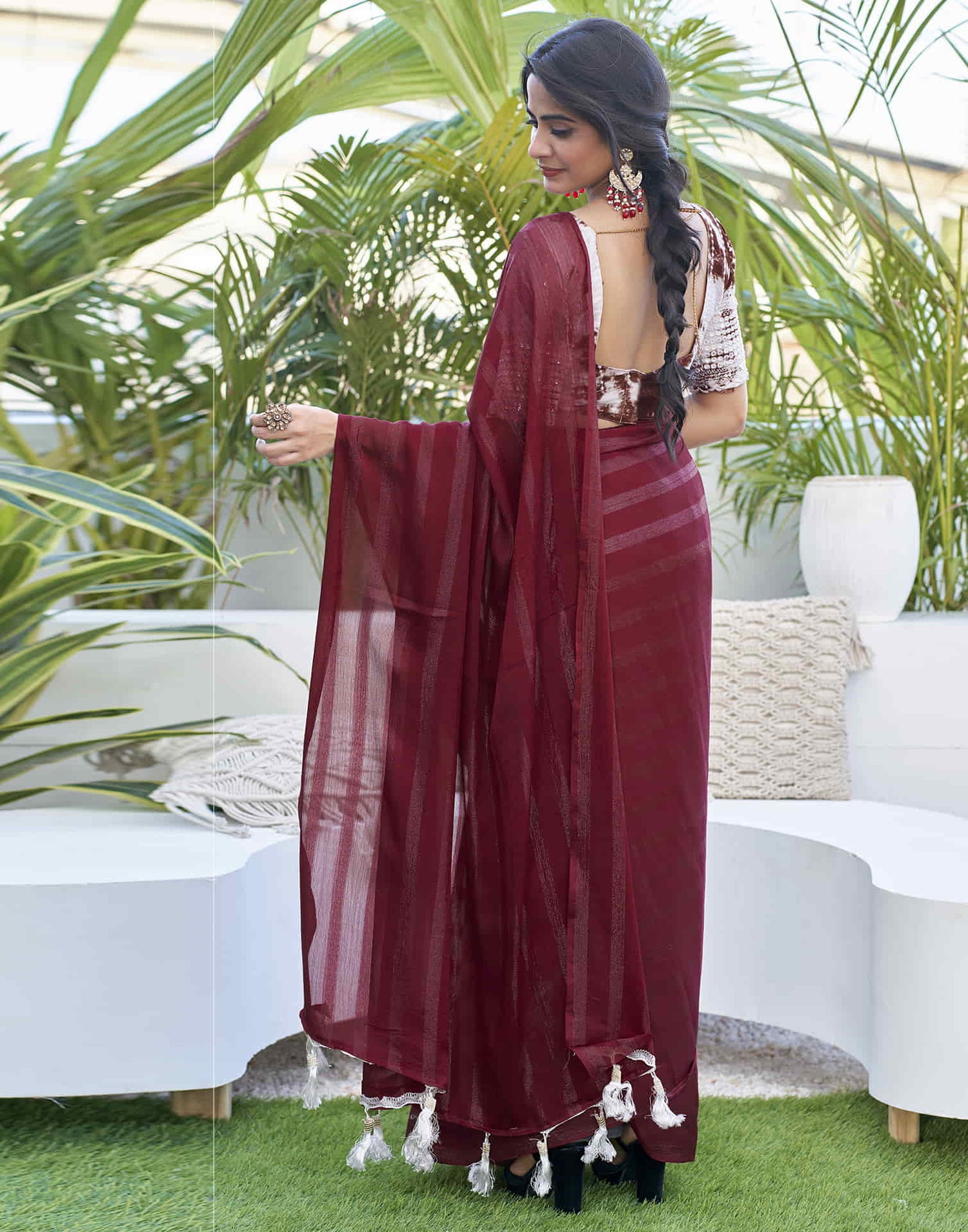 Maroon Chiffon Zari Plain Saree