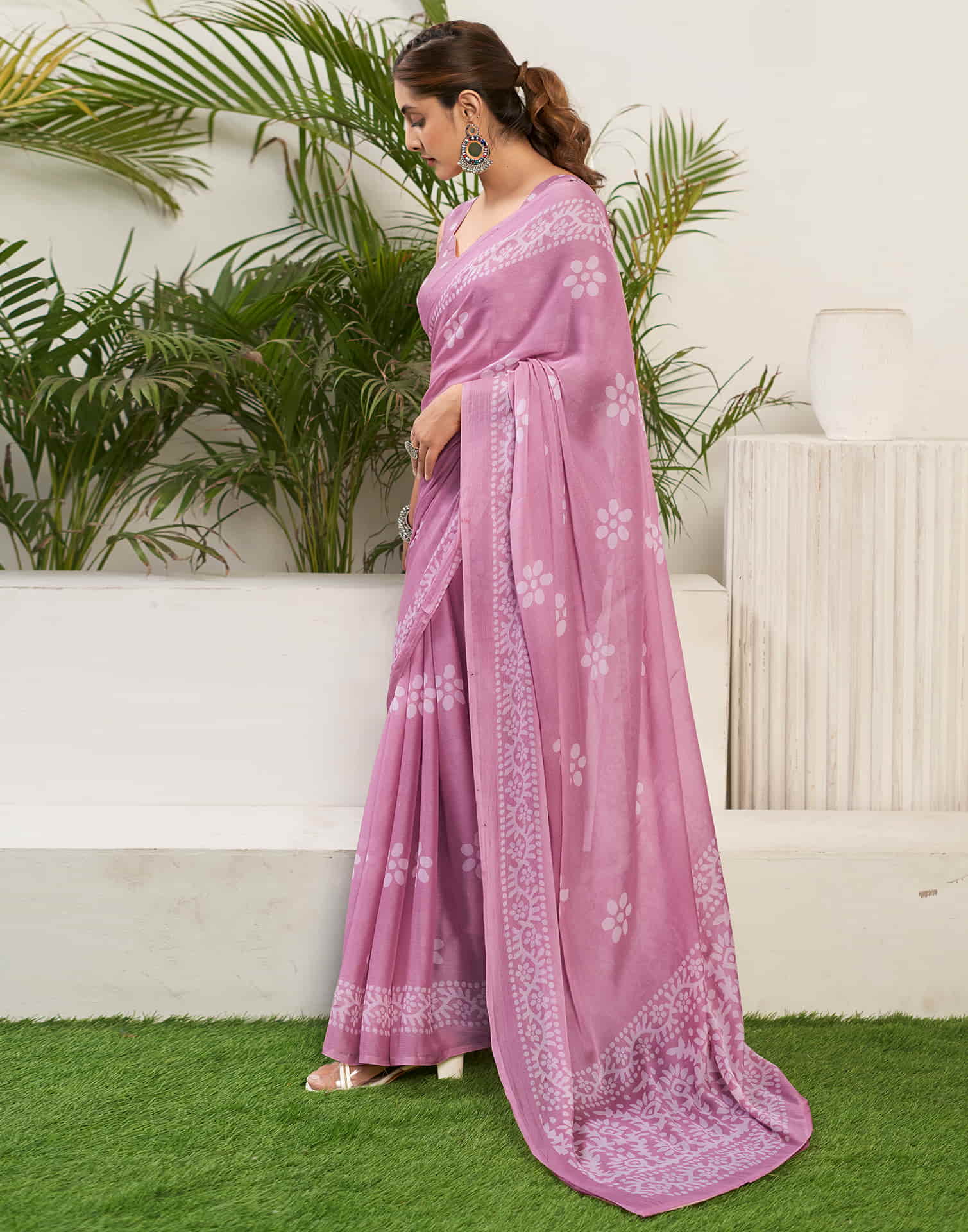 Light Pink Chiffon Printed Saree