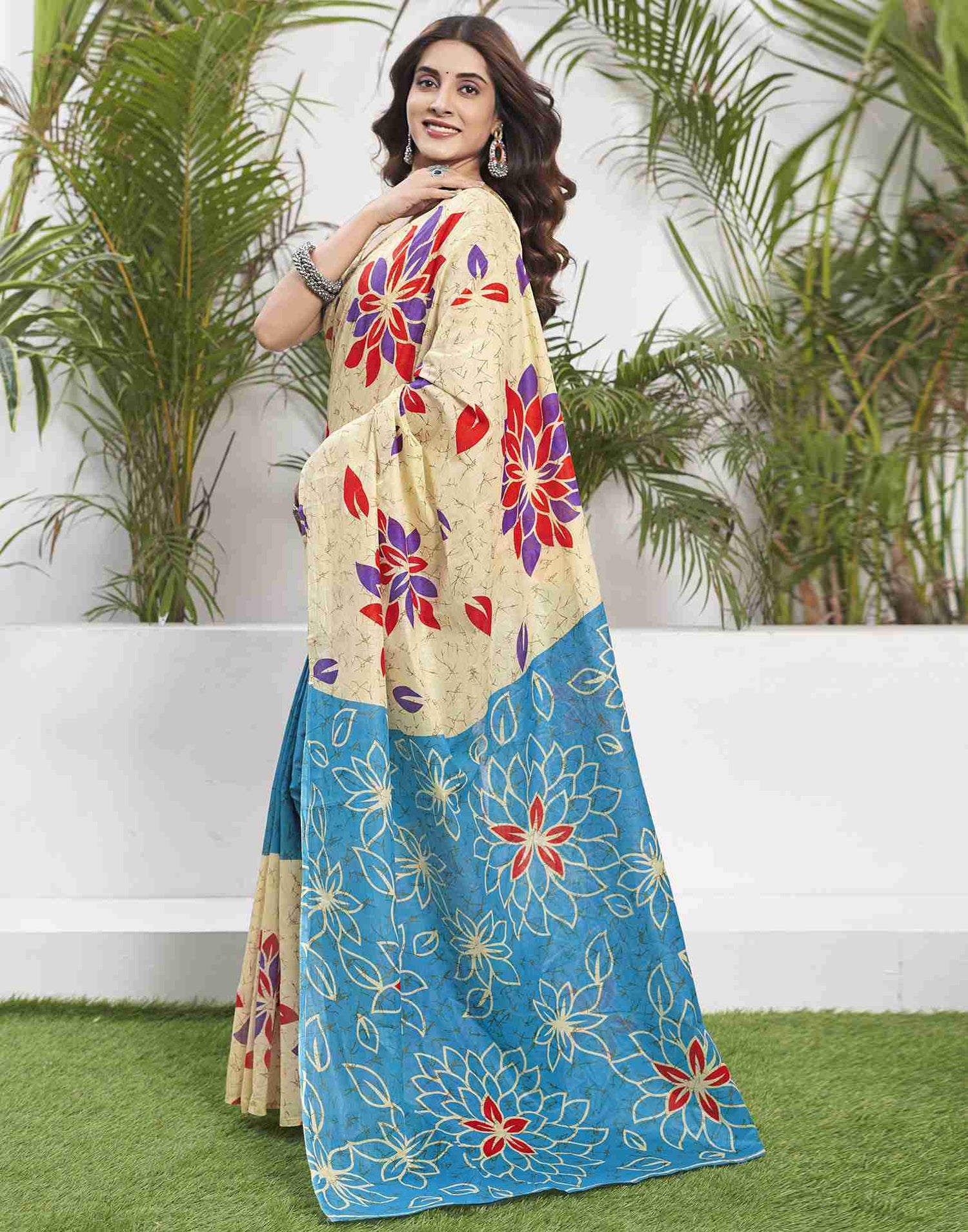 Light Beige Cotton Printed Saree