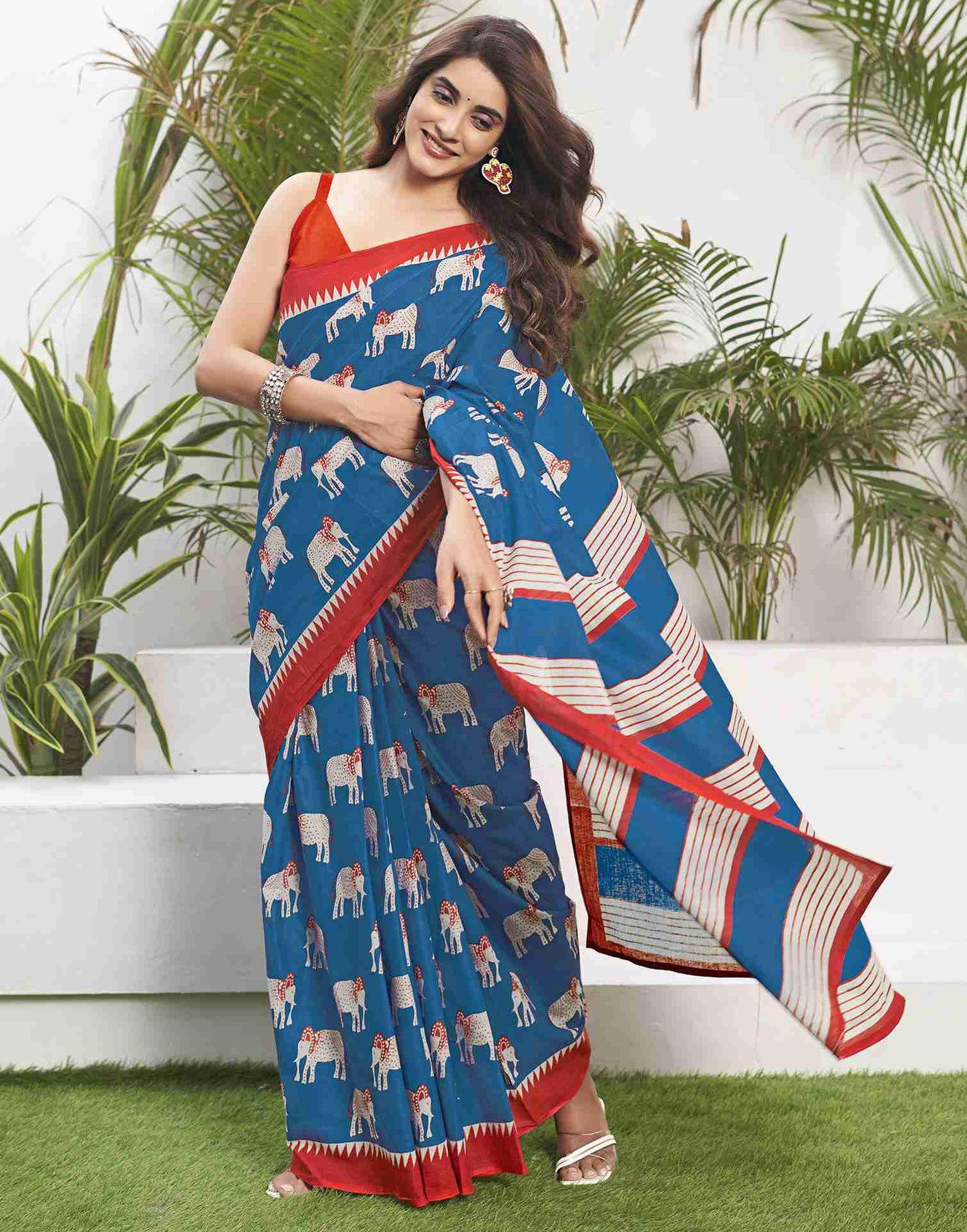 Blue Cotton Geometric Printed Saree