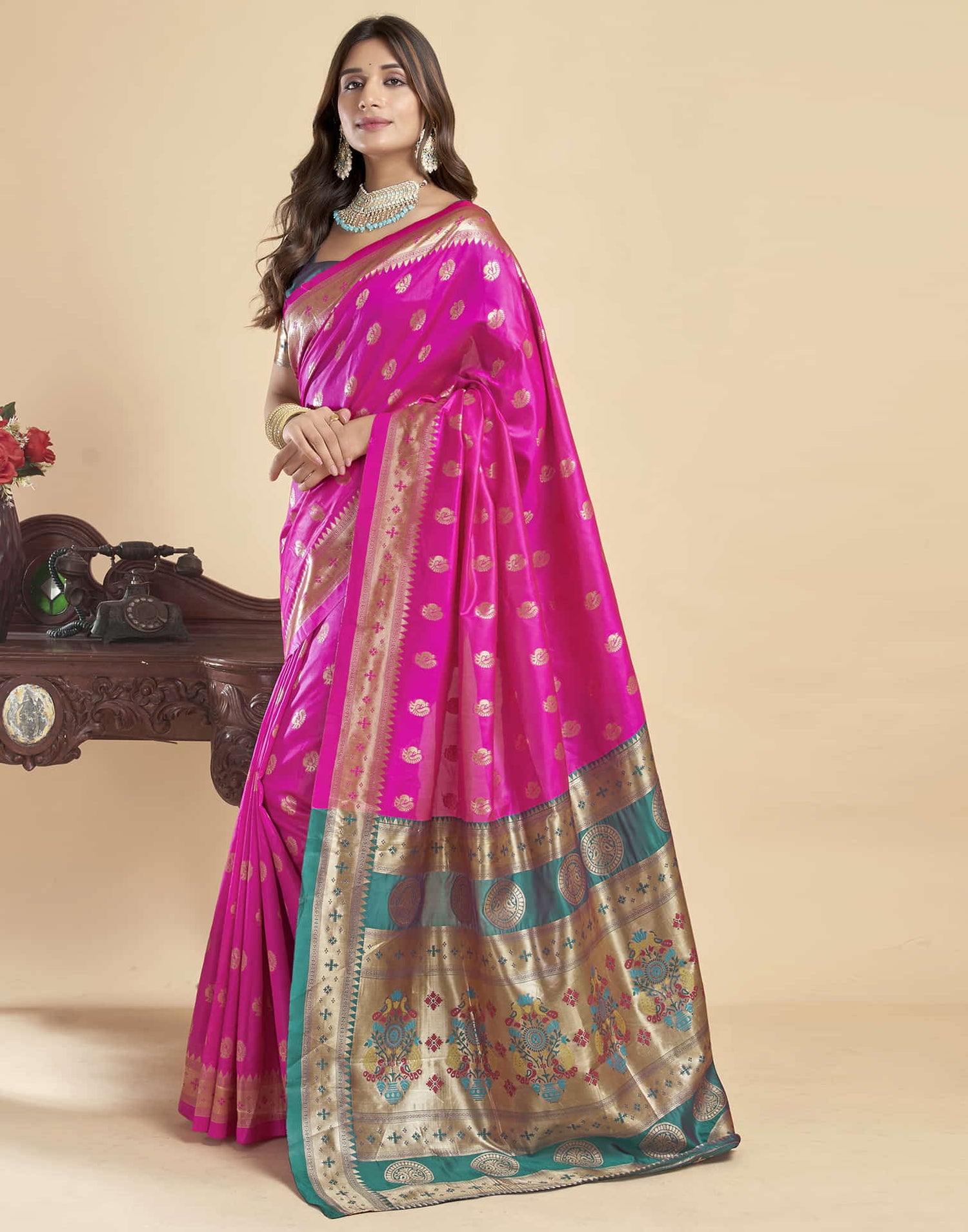 B1G1 Magenta Silk Woven Paithani Saree