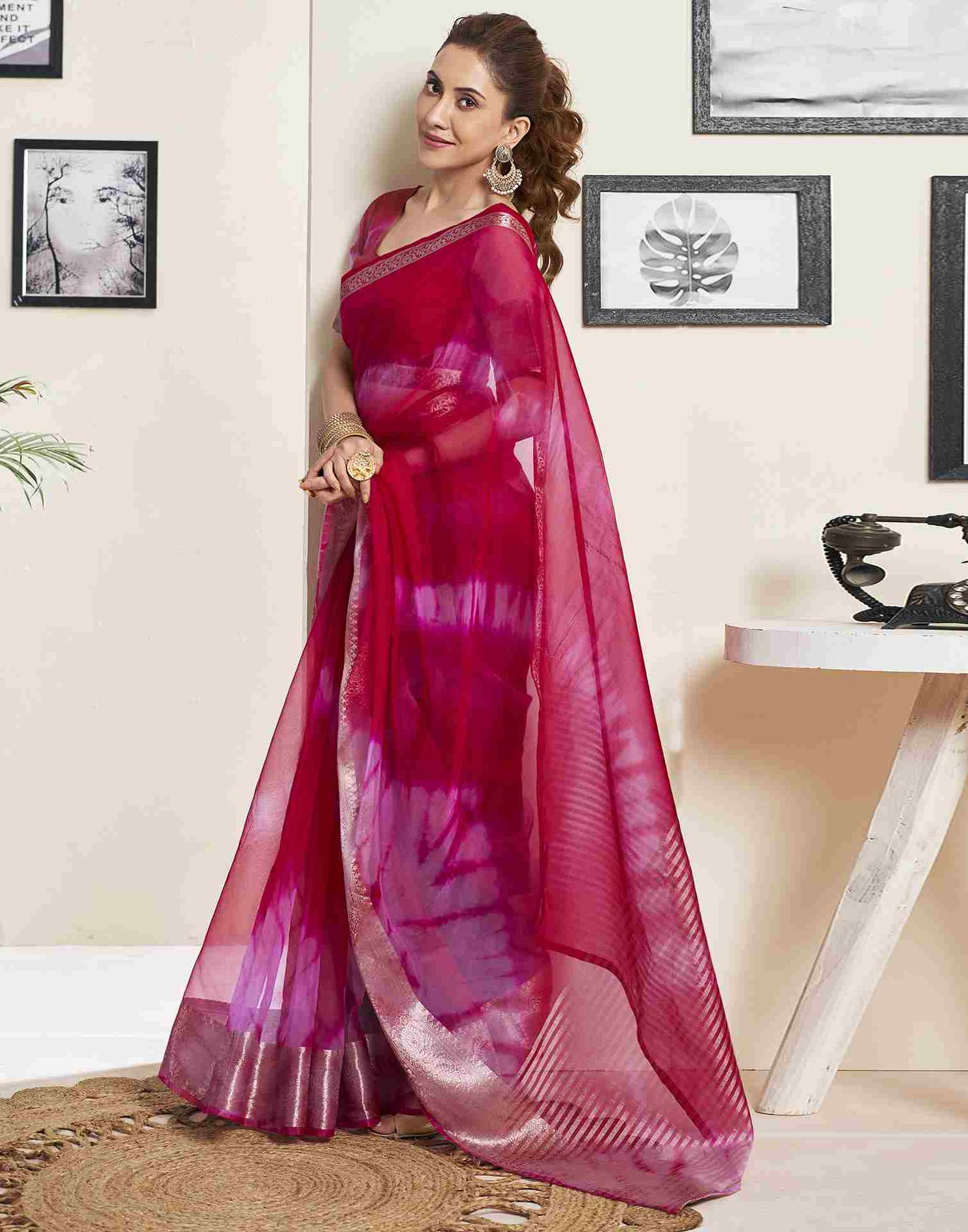 Red Organza Printed Woven Saree