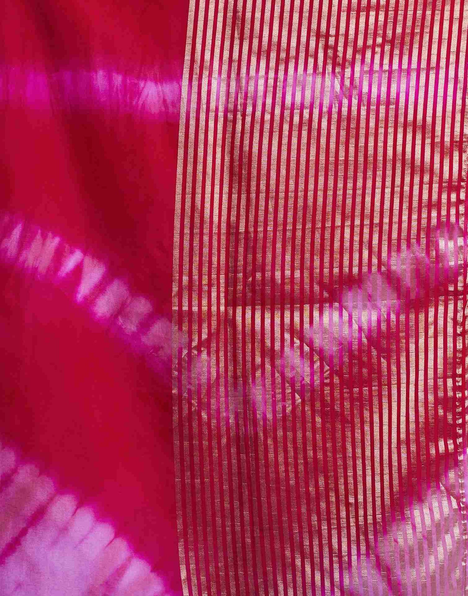 Red Organza Printed Woven Saree