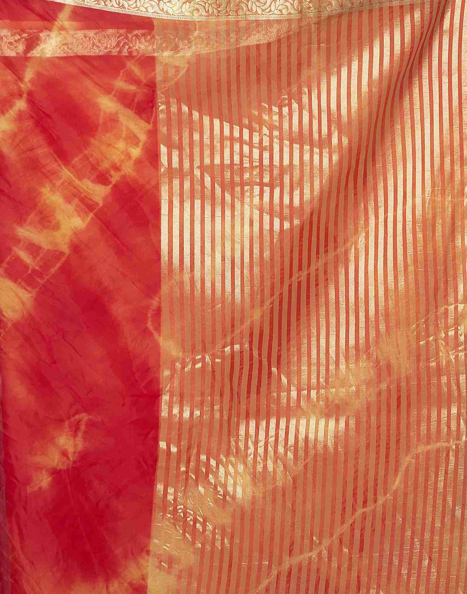 Red Organza Printed Woven Saree