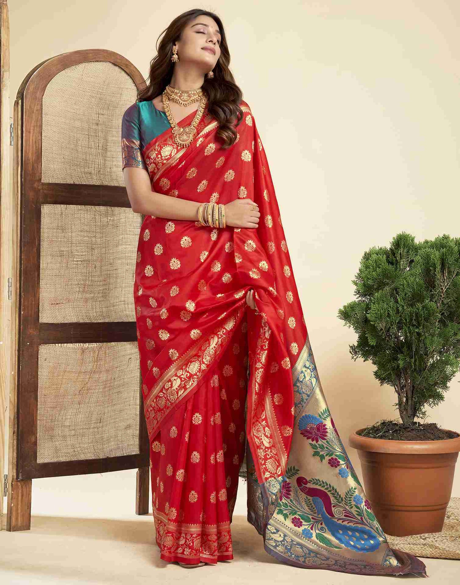 Red Silk Woven Paithani Saree