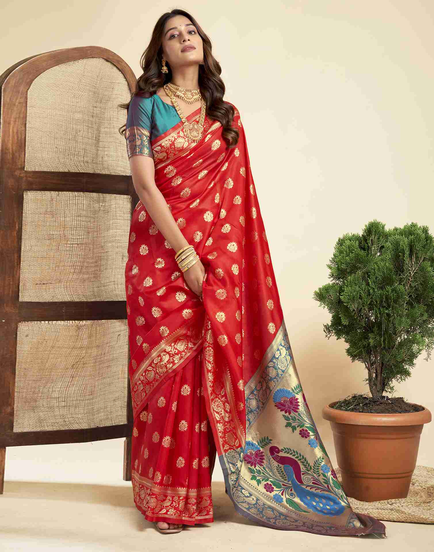 Red Silk Woven Paithani Saree