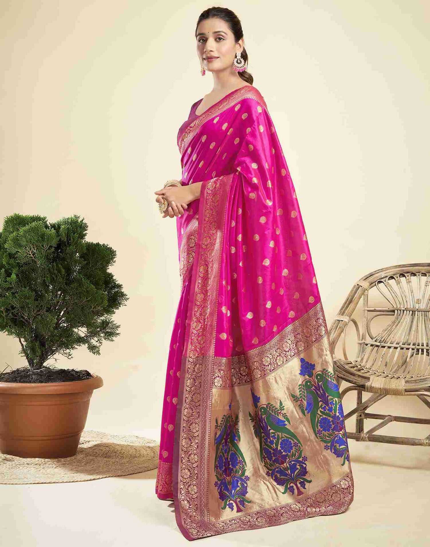 Magenta Silk Woven Paithani Saree