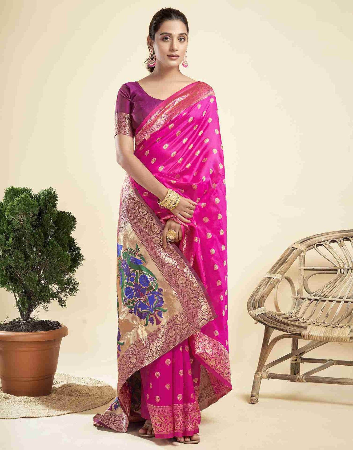 Magenta Silk Woven Paithani Saree